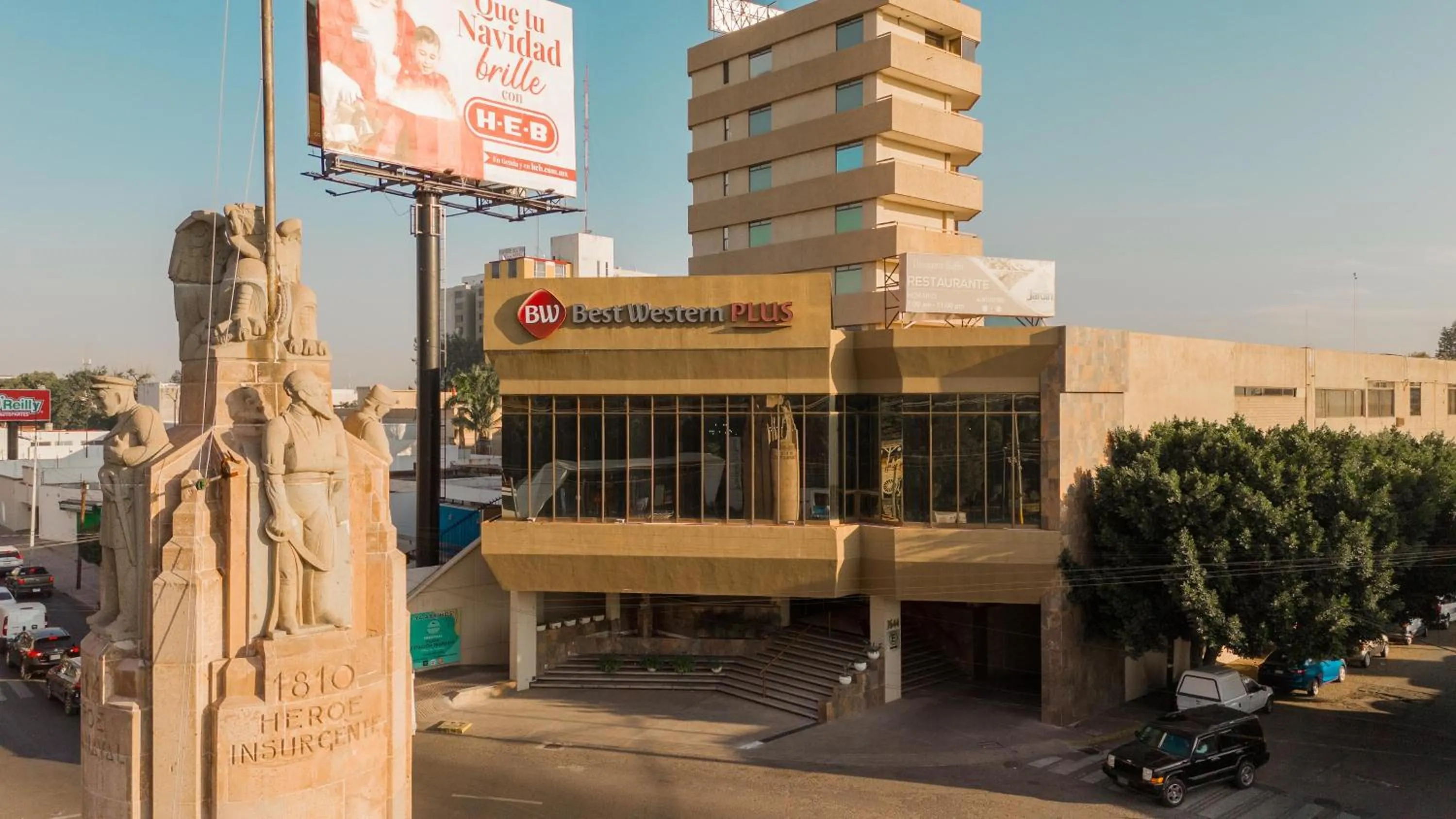 Property building in Best Western PLUS Plaza Florida & Tower