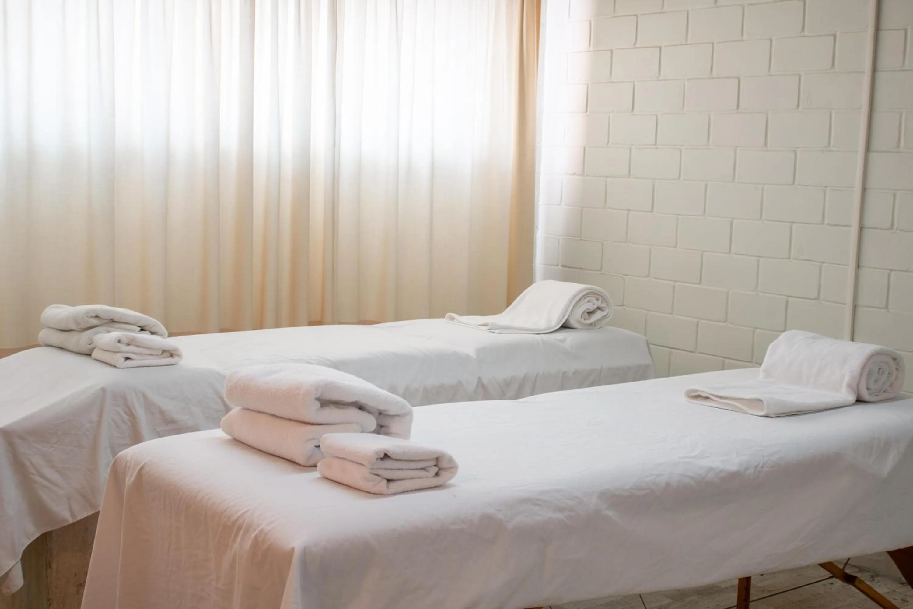 Spa and wellness centre/facilities, Bed in Best Western PLUS Plaza Florida & Tower