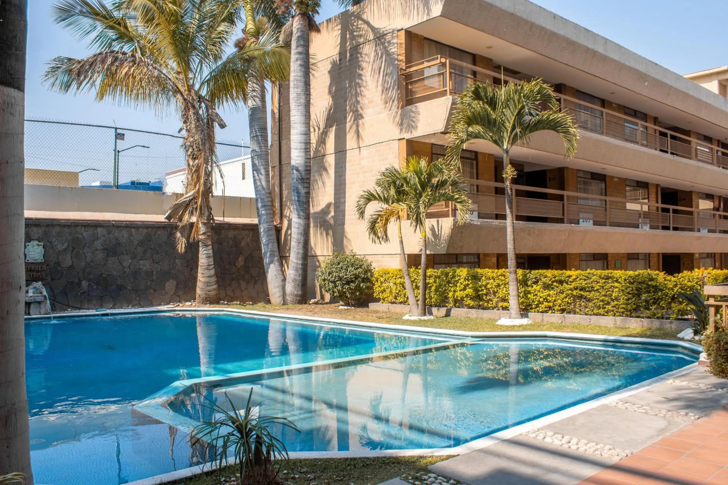 Pool view in Best Western PLUS Plaza Florida & Tower
