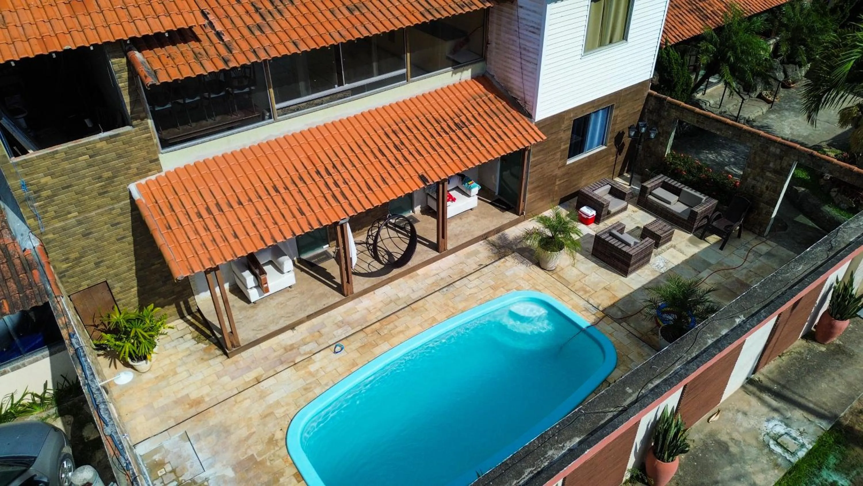 Swimming pool in Pousada Bon Vivant