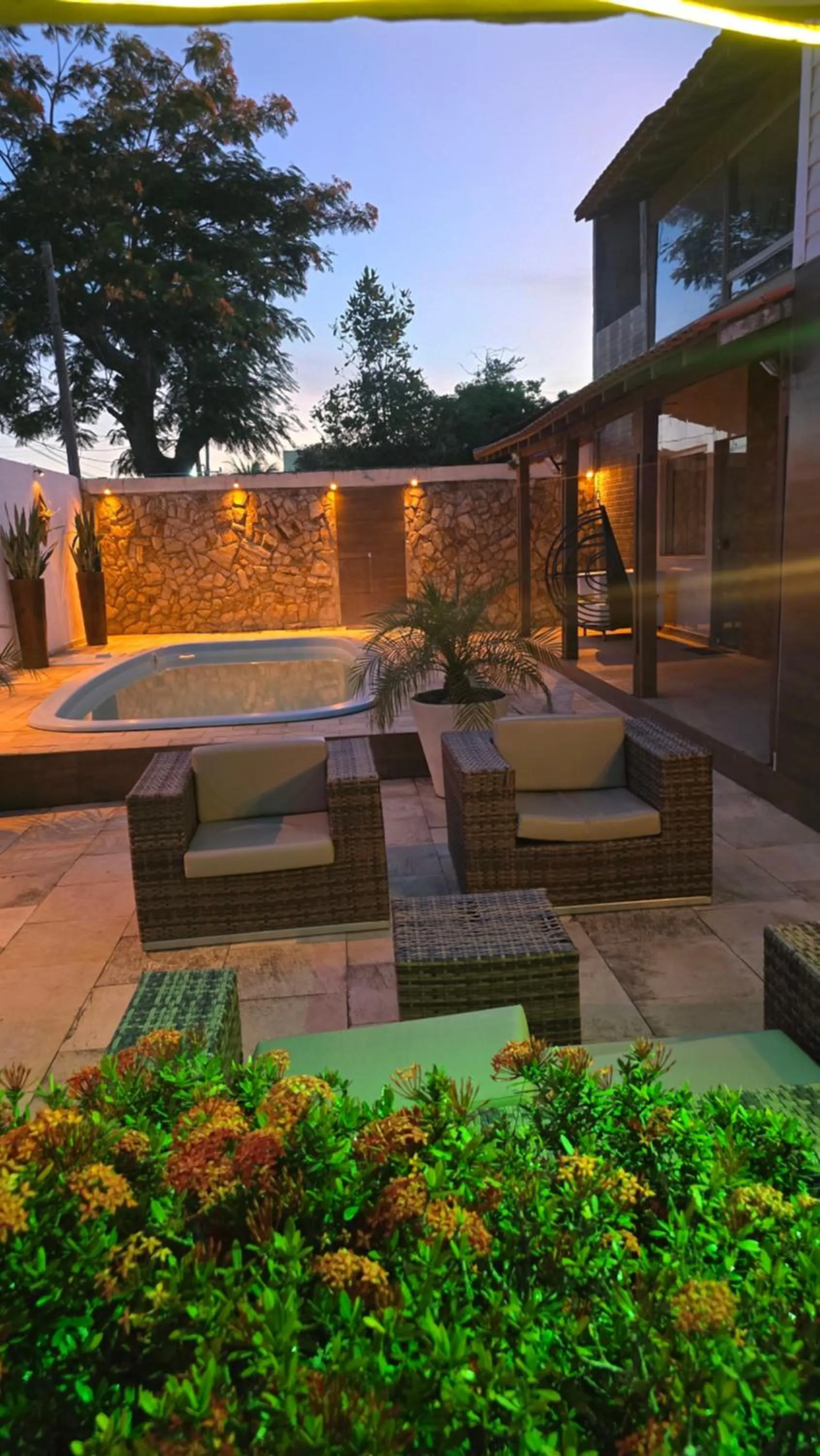 Swimming pool in Pousada Bon Vivant