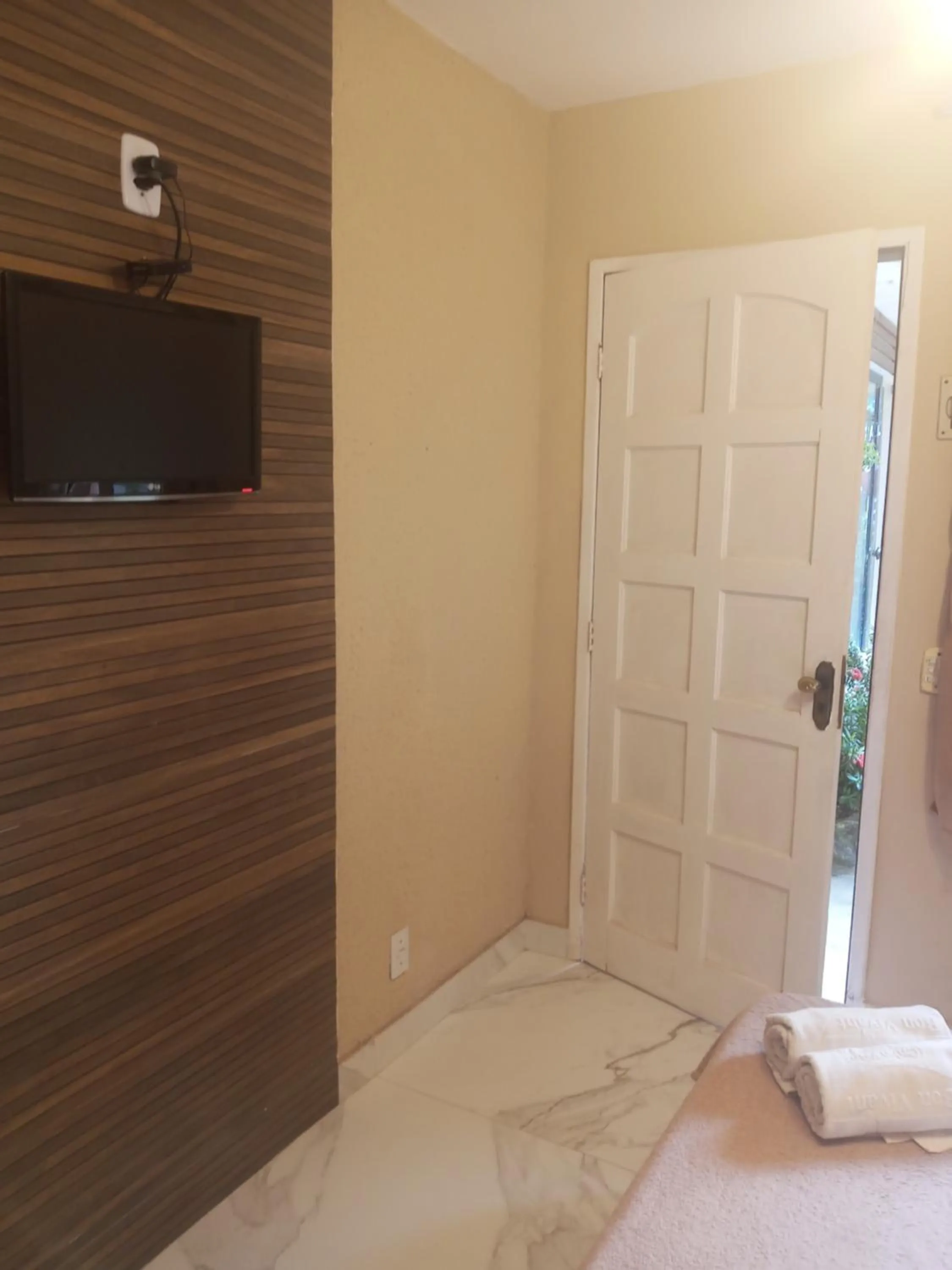 Shower in Pousada Bon Vivant