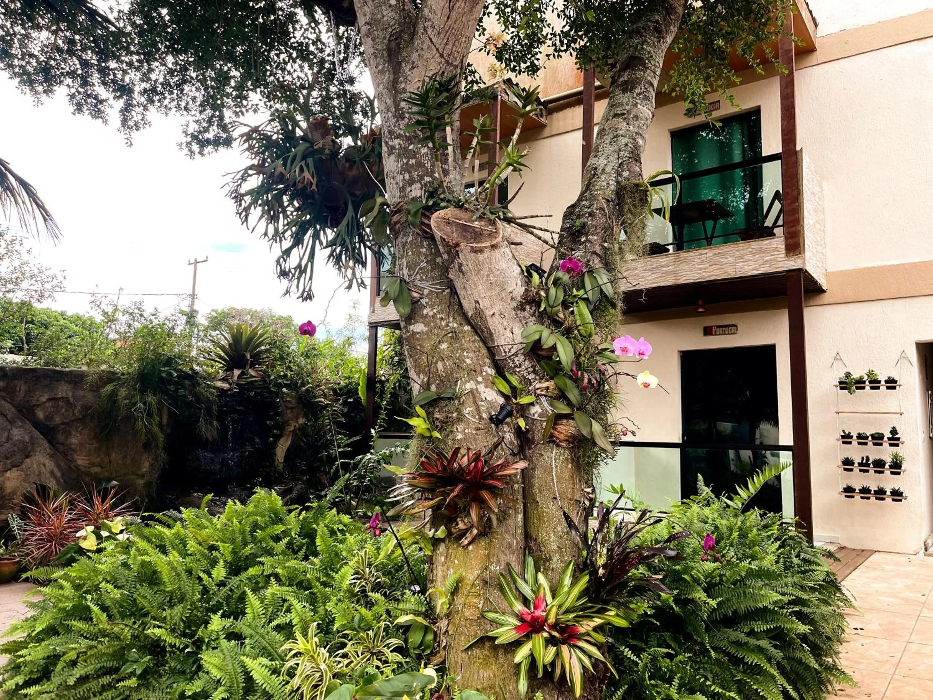 Property building in Pousada Bon Vivant