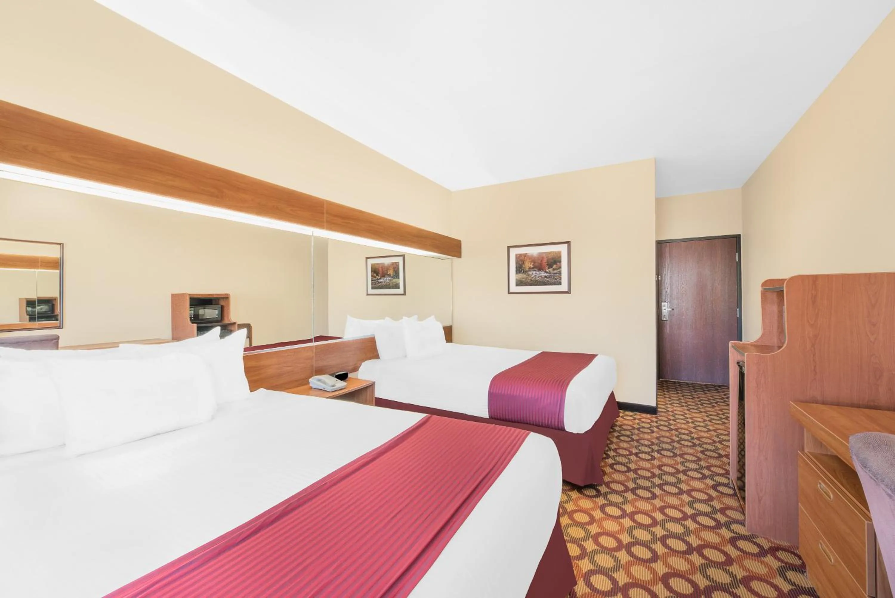 Bed in Microtel Inn & Suites by Wyndham Corpus Christi/Aransas Pass