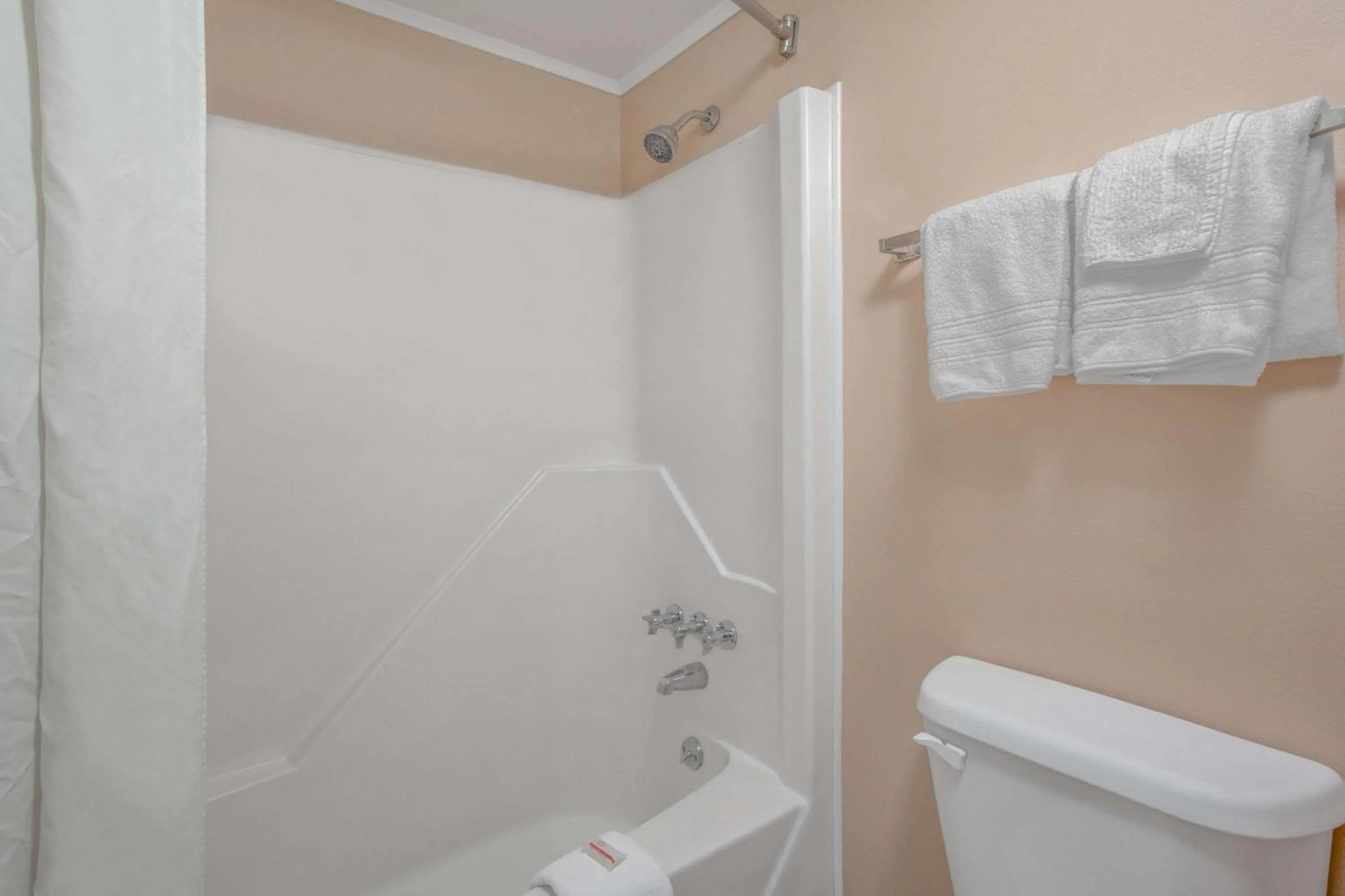 Toilet in Super 8 by Wyndham Carlisle North