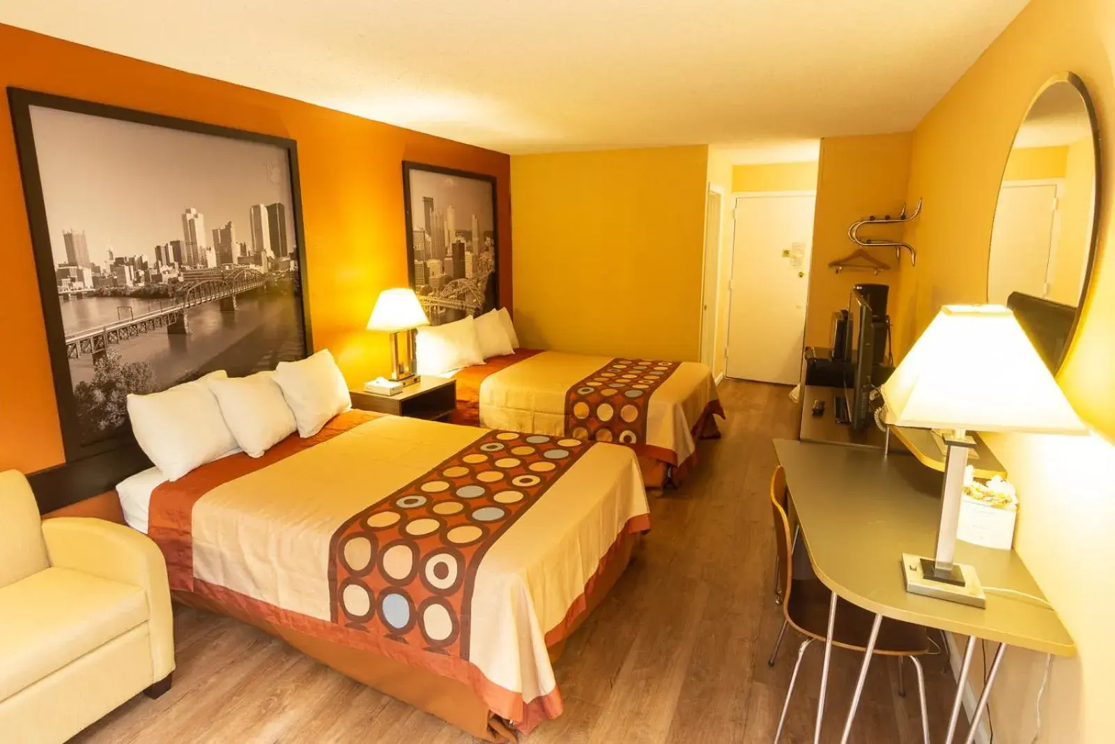 Double Room with Two Double Beds - Non-Smoking in Super 8 by Wyndham Carlisle North Double Room with Two Double Beds - Non-Smoking in Super 8 by Wyndham Carlisle North