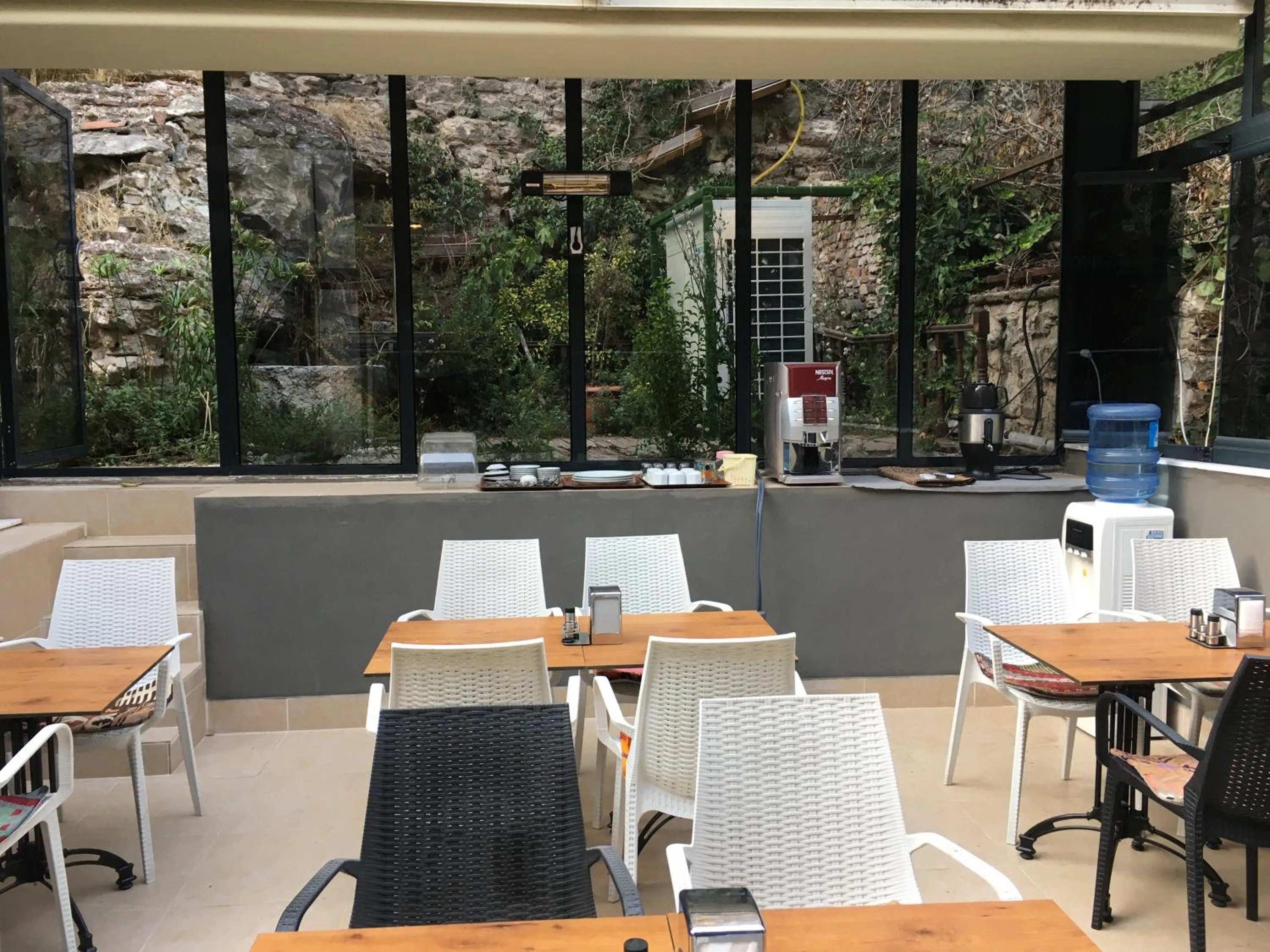 Spring, Restaurant/Places to Eat in Nuray Hotel