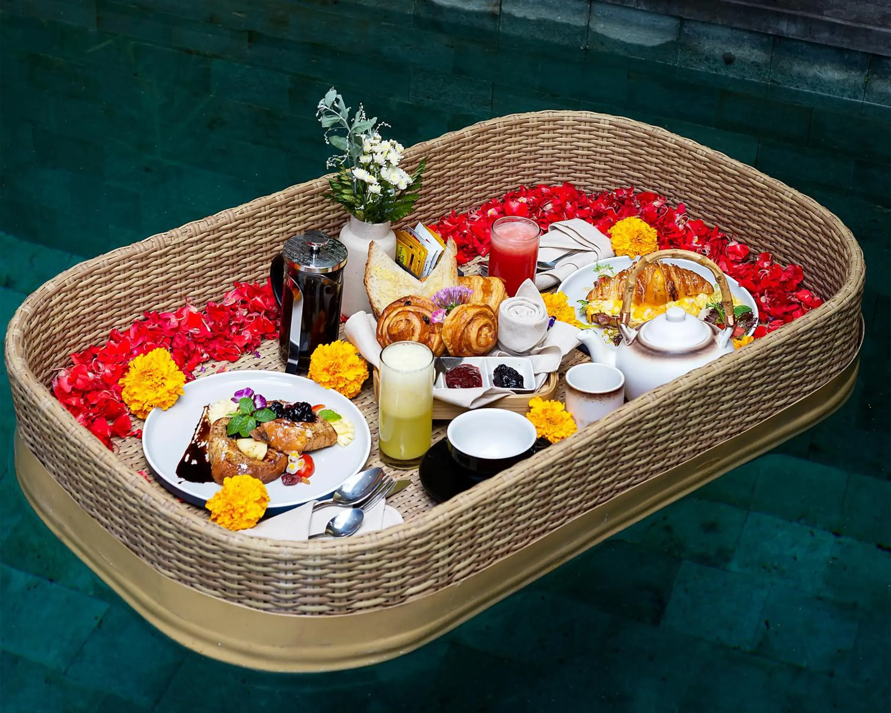 Breakfast in Adepa Resort Breakfast in Adepa Resort