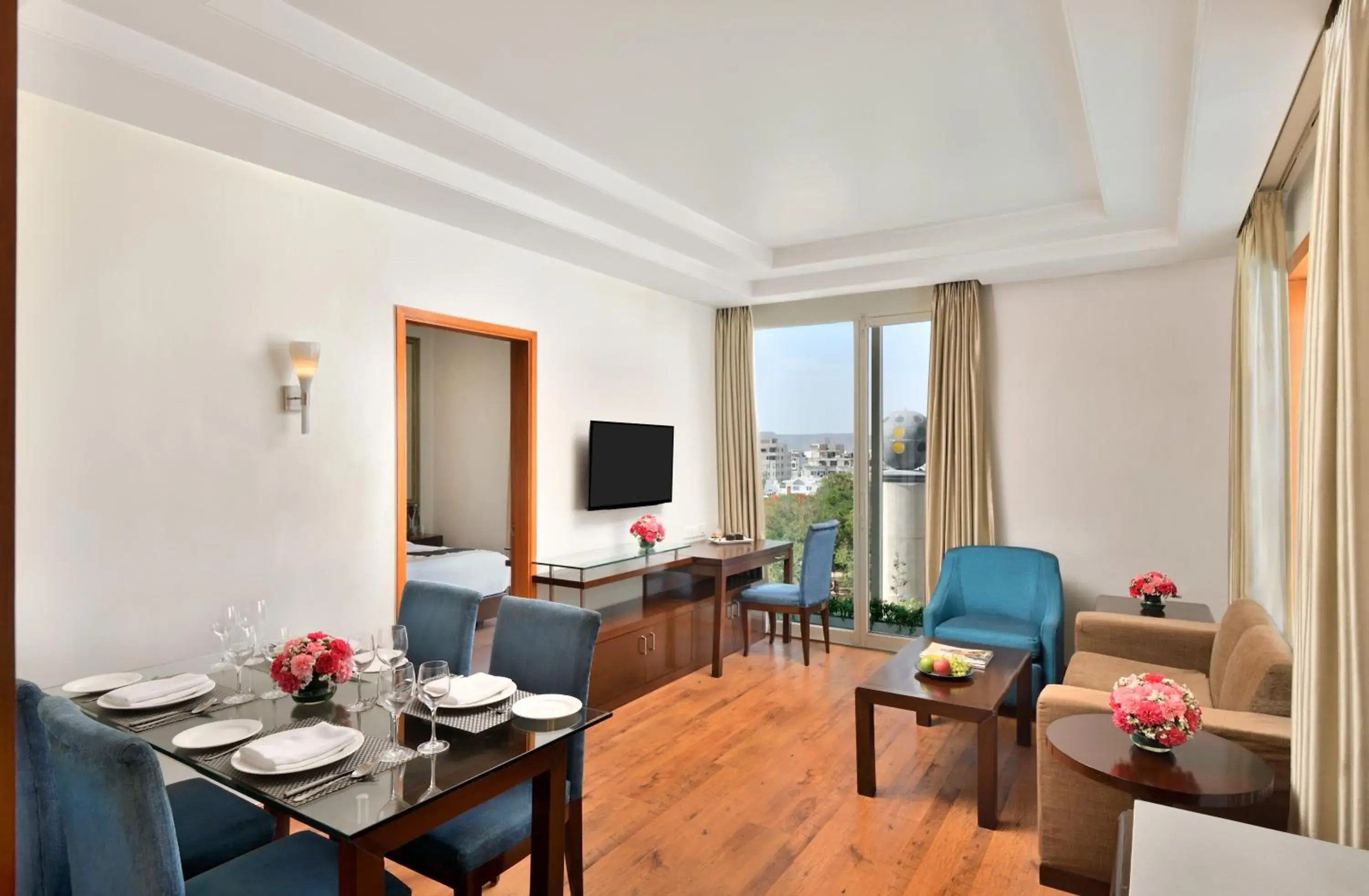 Double Suite - Non-Smoking in Ramada By Wyndham Jaipur Double Suite - Non-Smoking in Ramada By Wyndham Jaipur