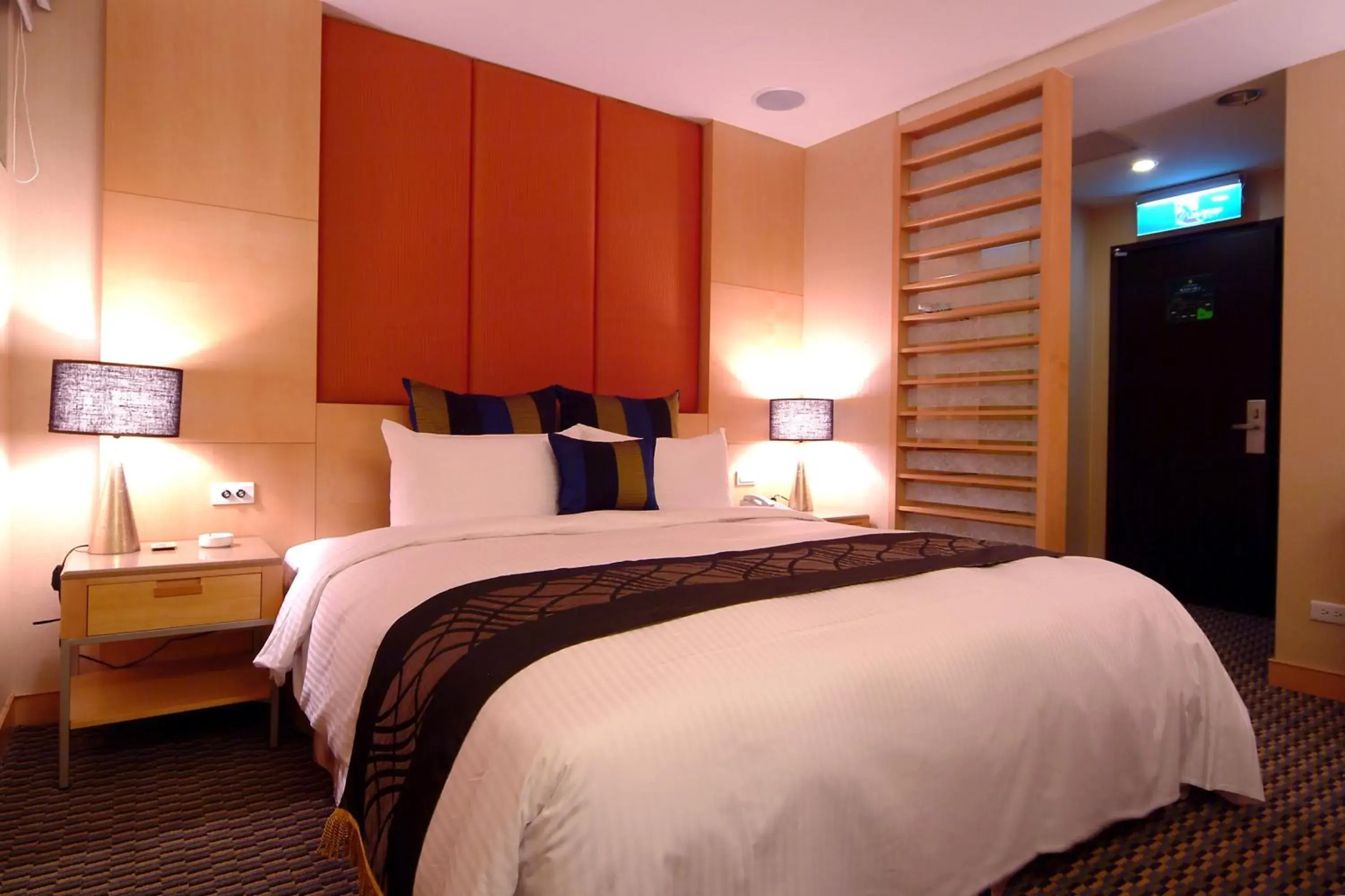 Bedroom, Bed in Jingan Classic Inn Bedroom, Bed in Jingan Classic Inn