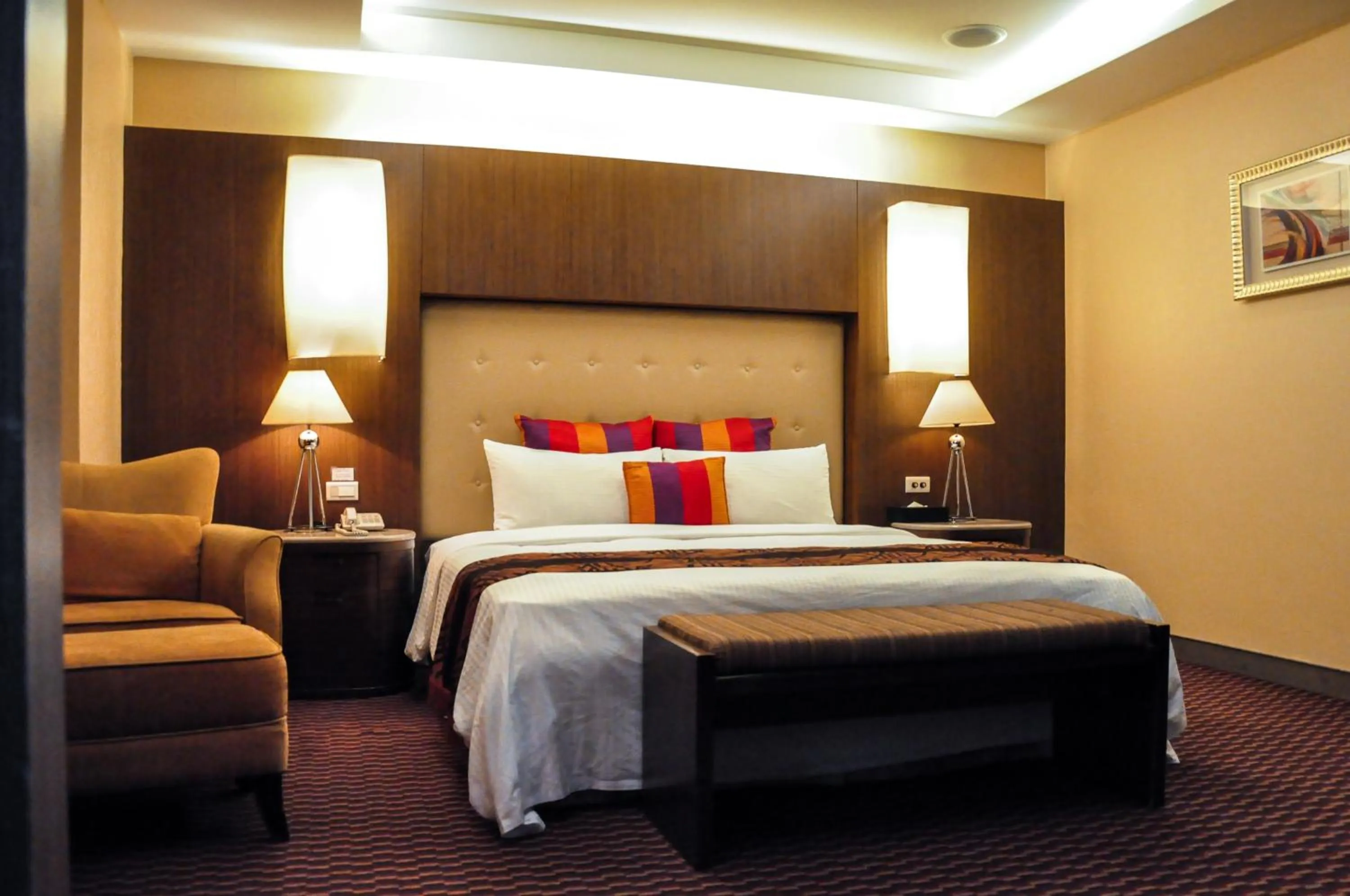 Photo of the whole room, Bed in Jingan Classic Inn