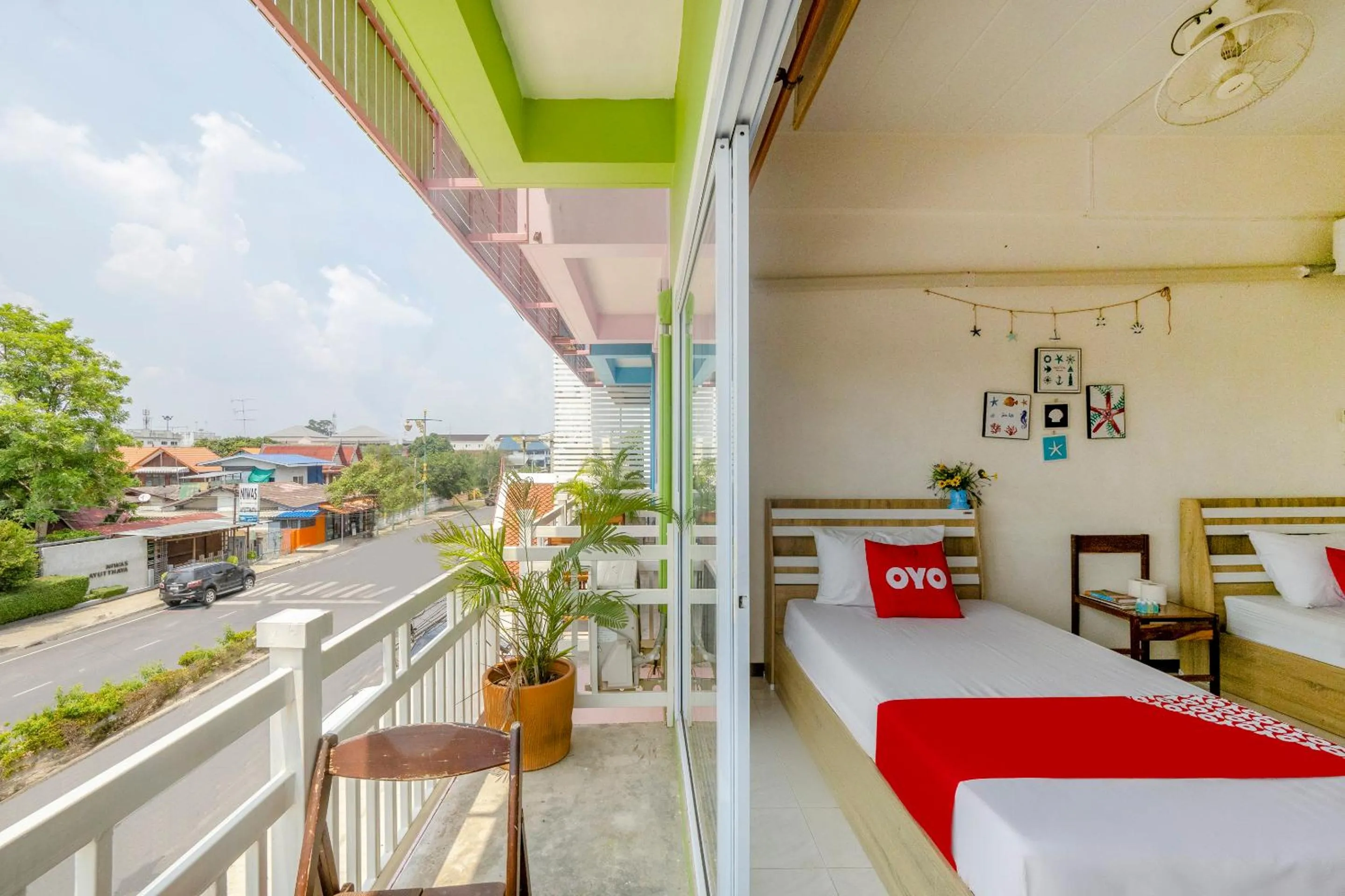 Bedroom in OYO 906 Bann One Love