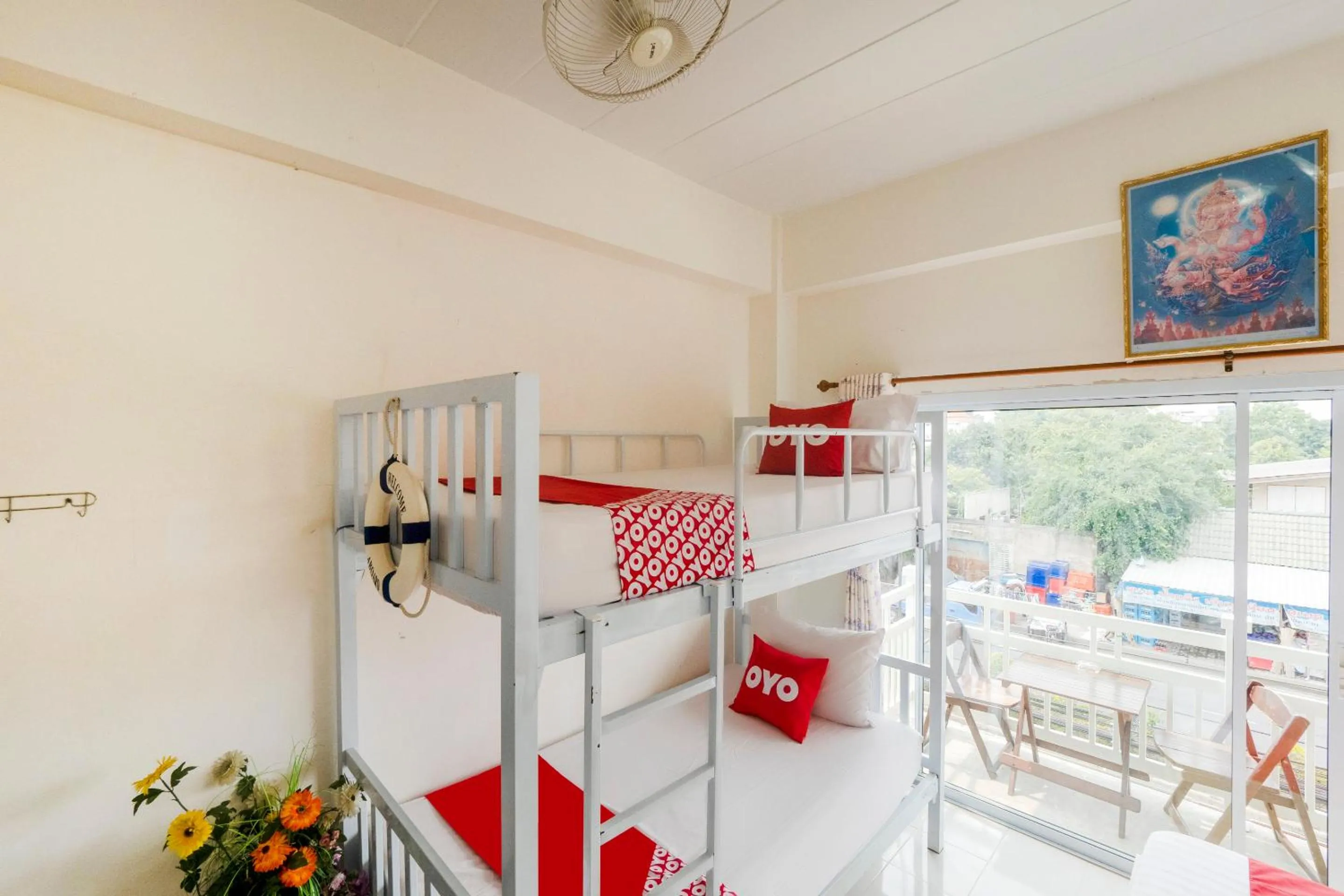 bunk bed in OYO 906 Bann One Love
