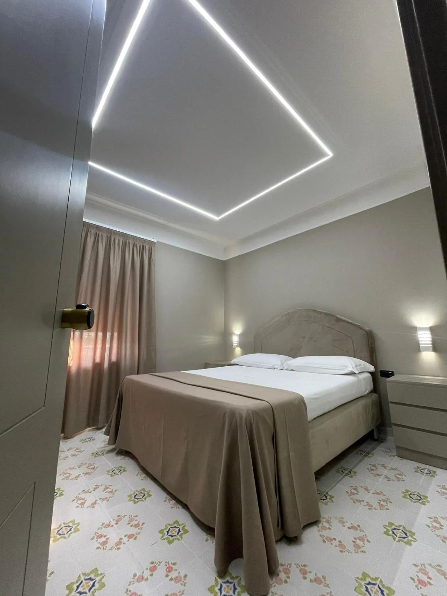 Bed in Hotel 2000