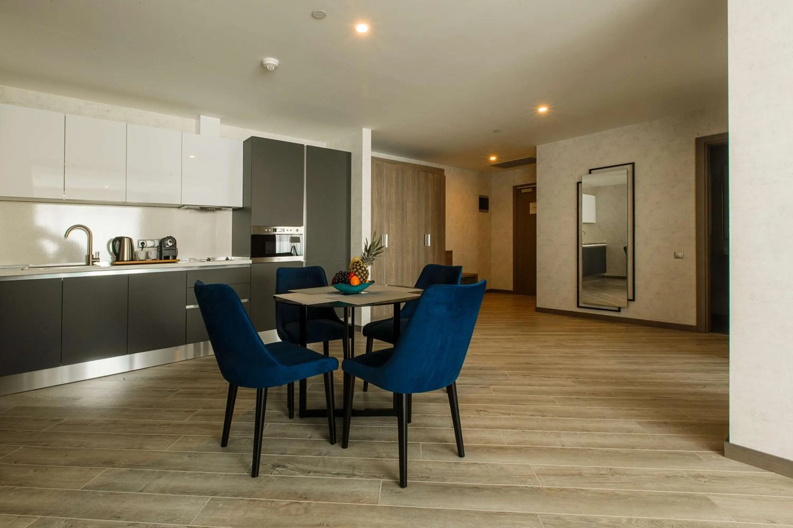 Kitchen or kitchenette in Radisson Hotel Baku