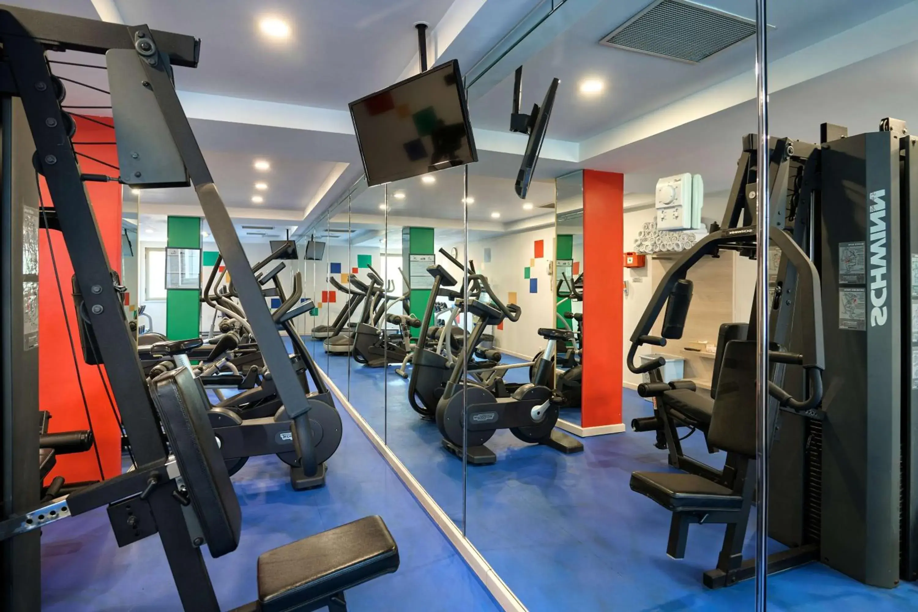 Fitness centre/facilities in Radisson Hotel Baku Fitness centre/facilities in Radisson Hotel Baku