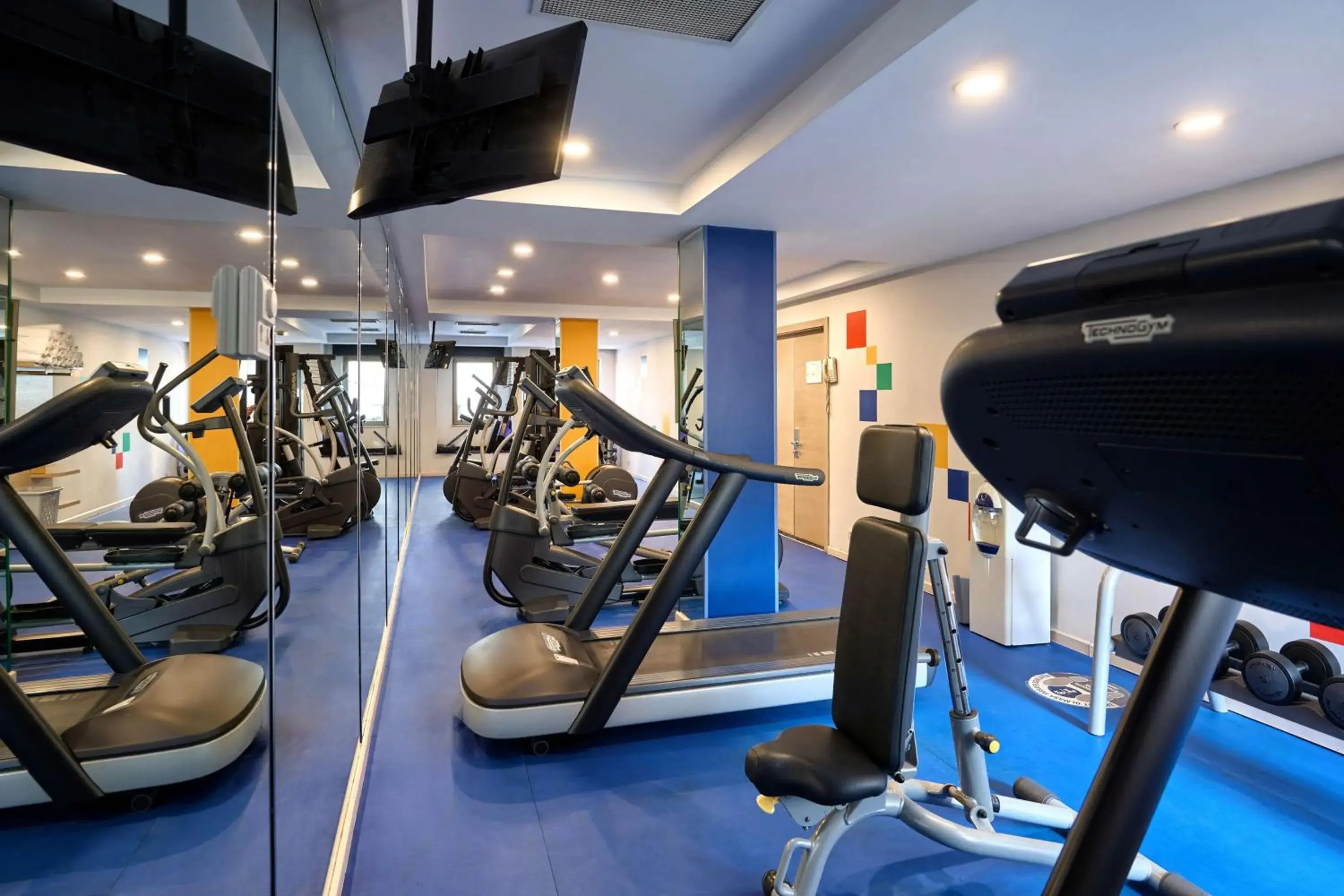Fitness centre/facilities in Radisson Hotel Baku Fitness centre/facilities in Radisson Hotel Baku