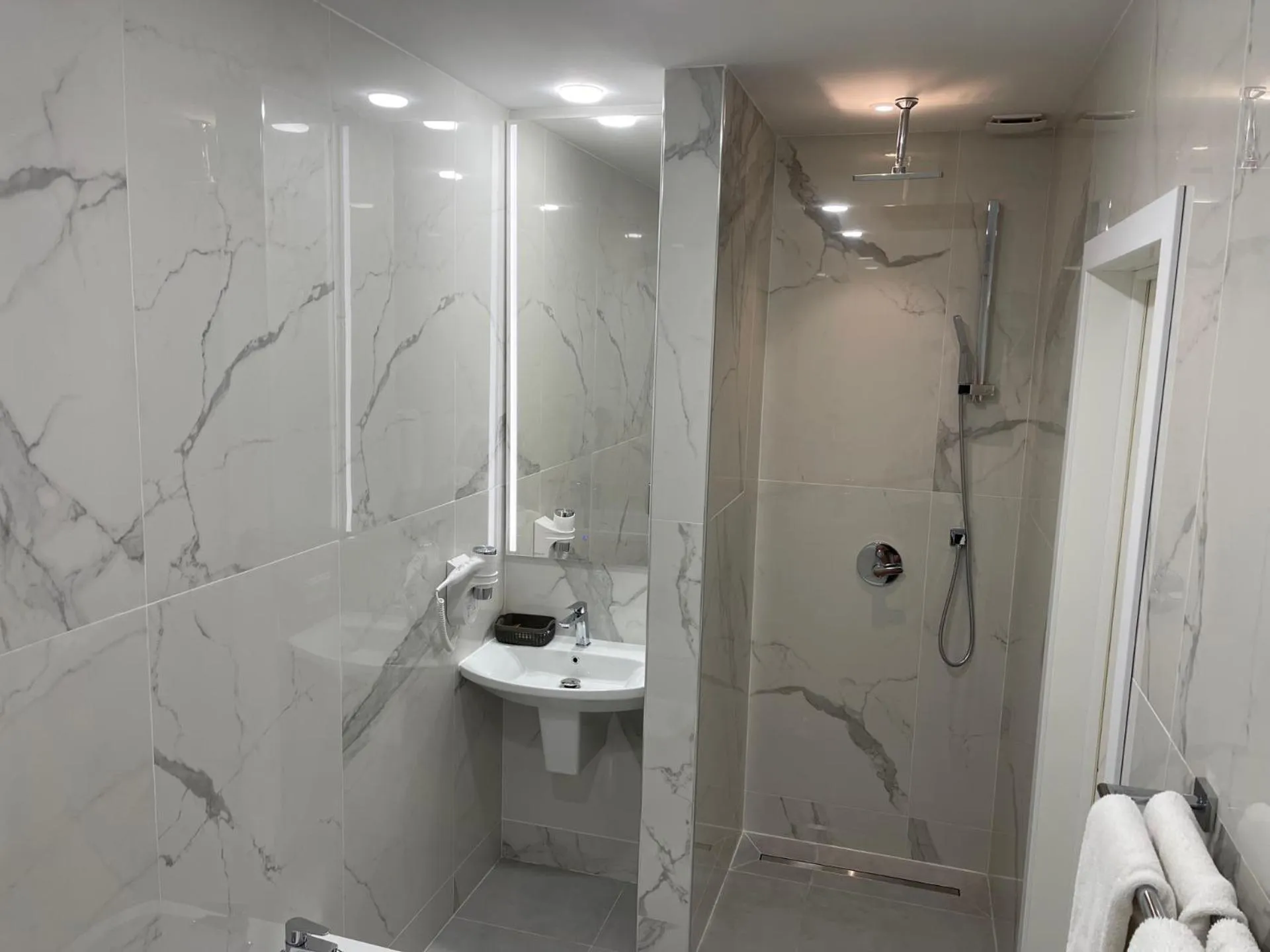 Bathroom in Prestige apart-hotel