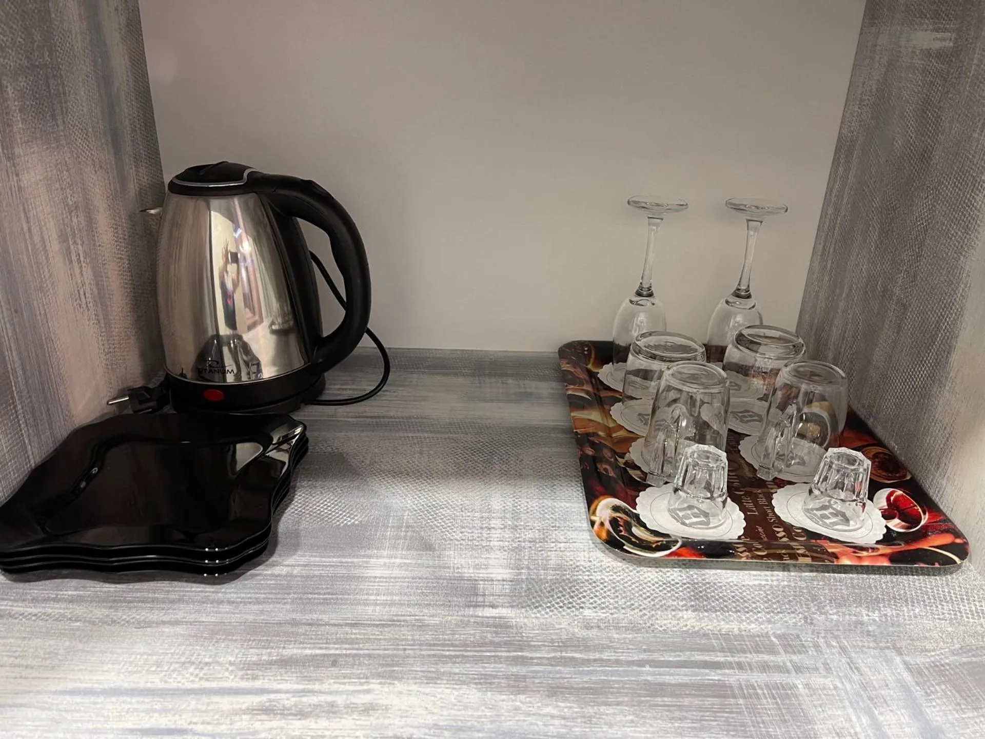 Coffee/tea facilities in Prestige apart-hotel