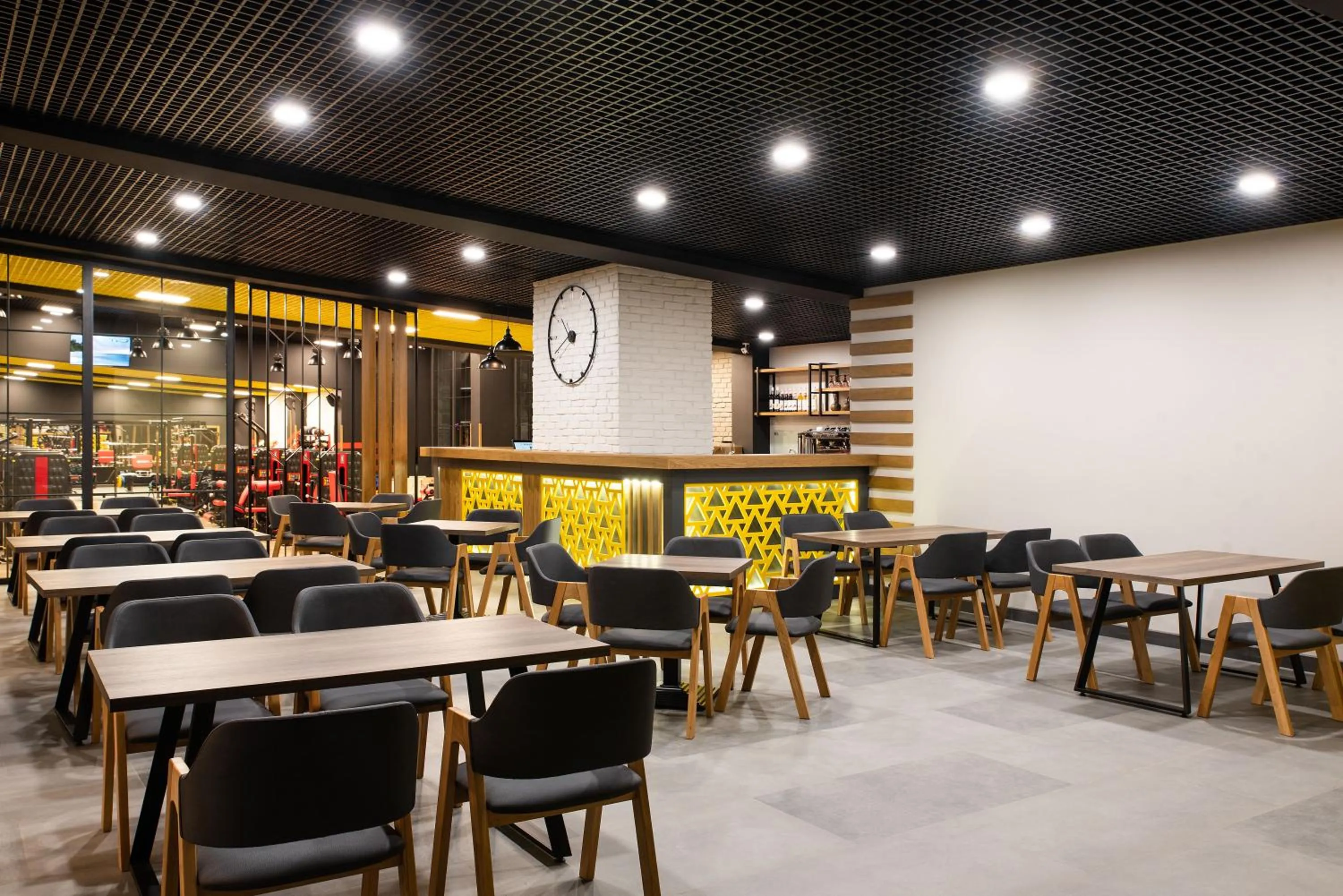 Restaurant/places to eat in Aquapark Hotel & Villas