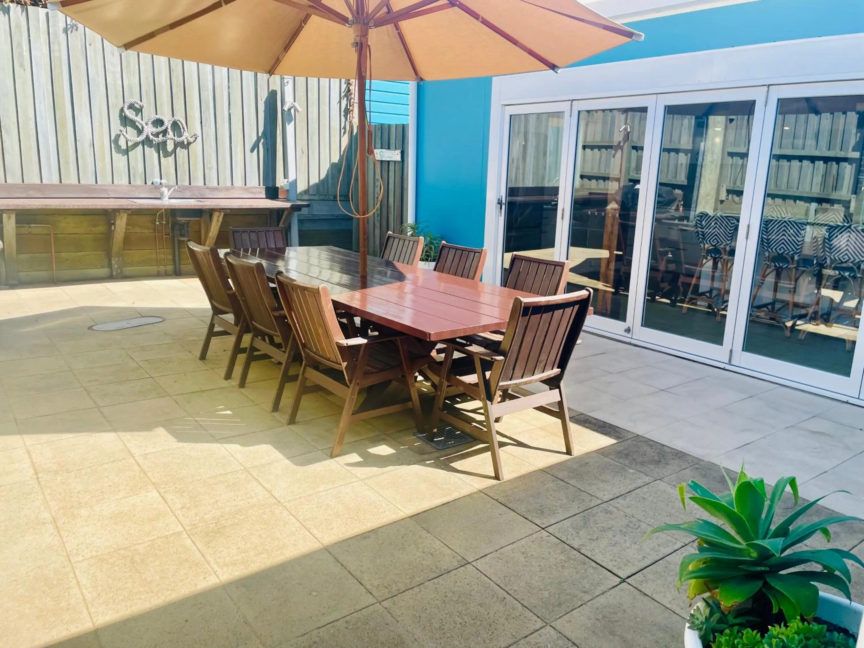 Inner courtyard view in Blue River Apartments