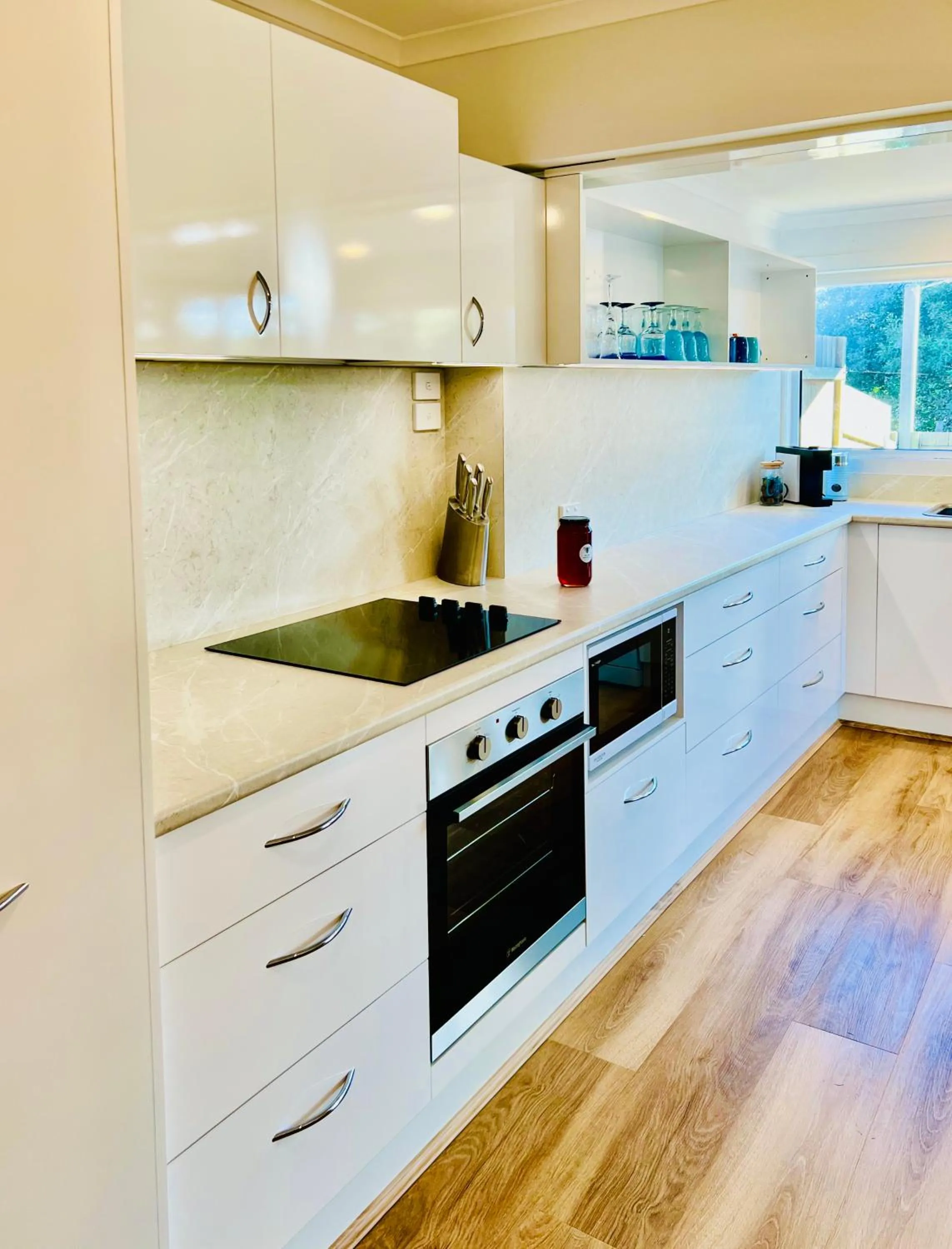 Kitchen or kitchenette in Blue River Apartments