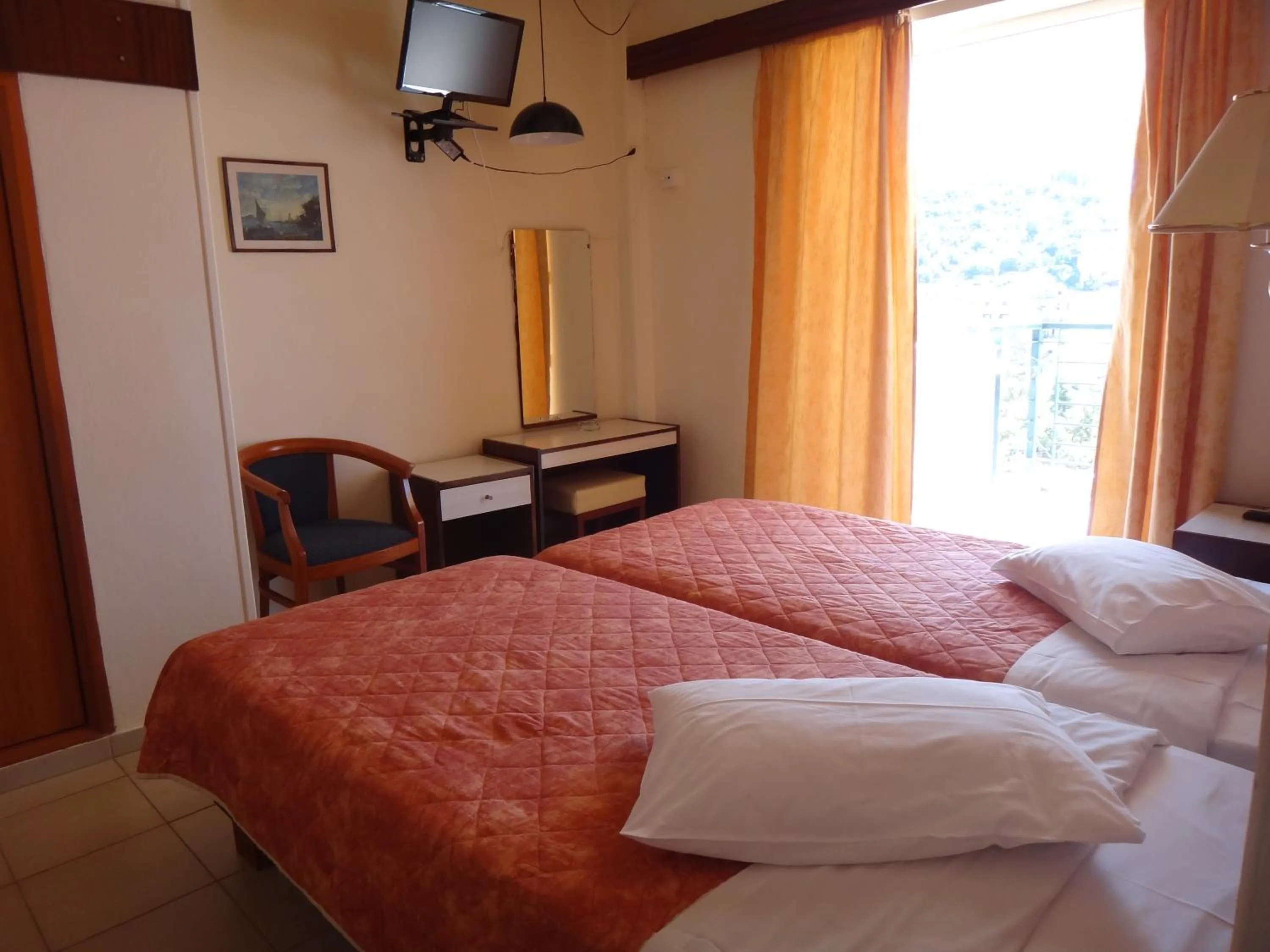 TV and multimedia, Bed in Mitho Hotel Spa