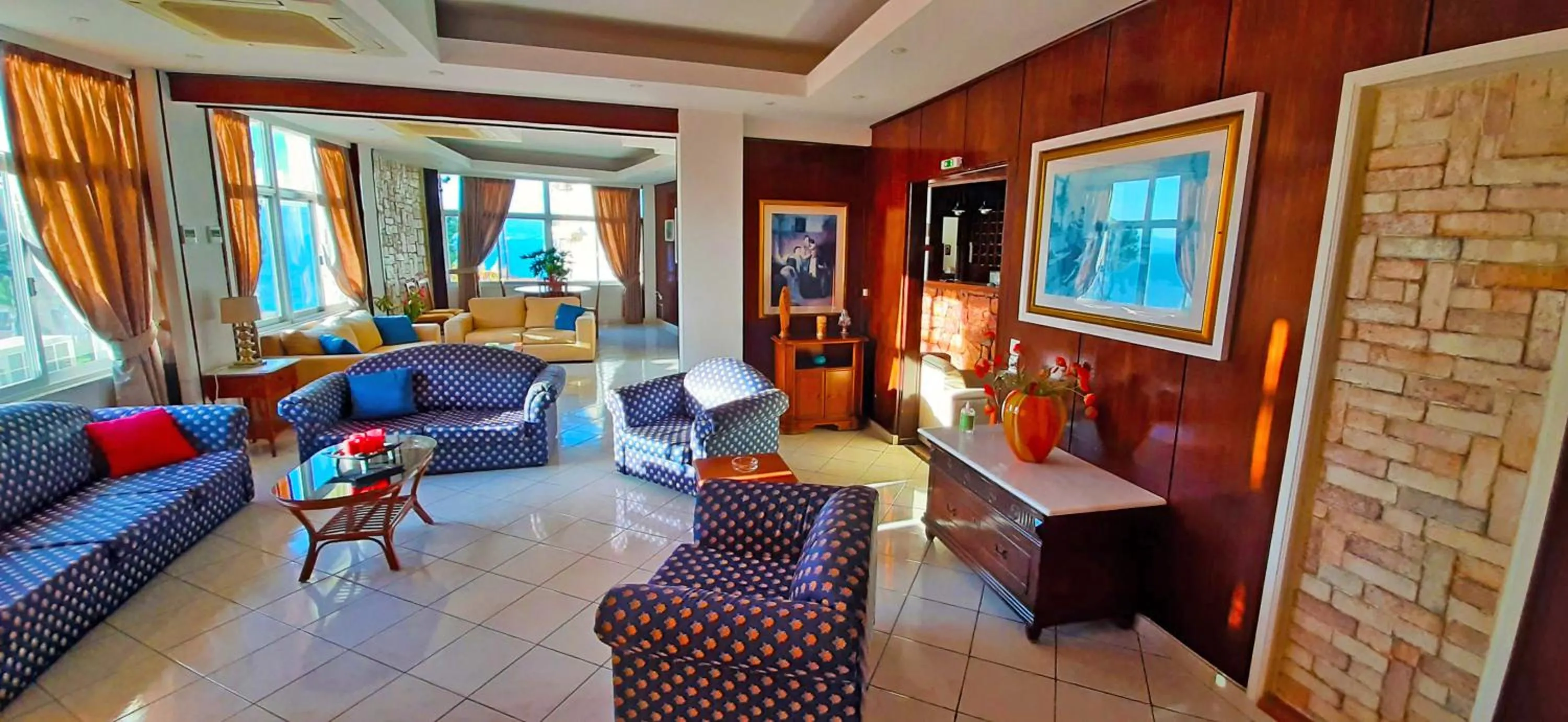 Living room in Mitho Hotel Spa