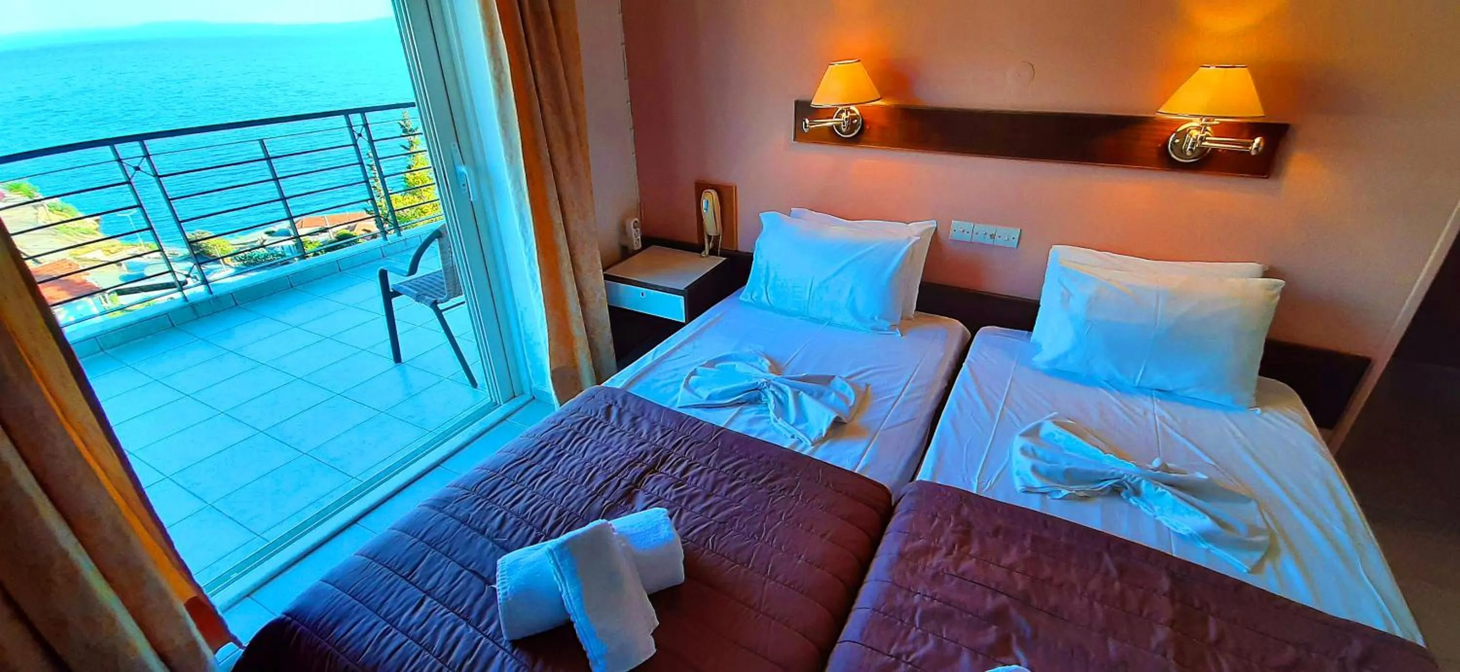 Bed in Mitho Hotel Spa