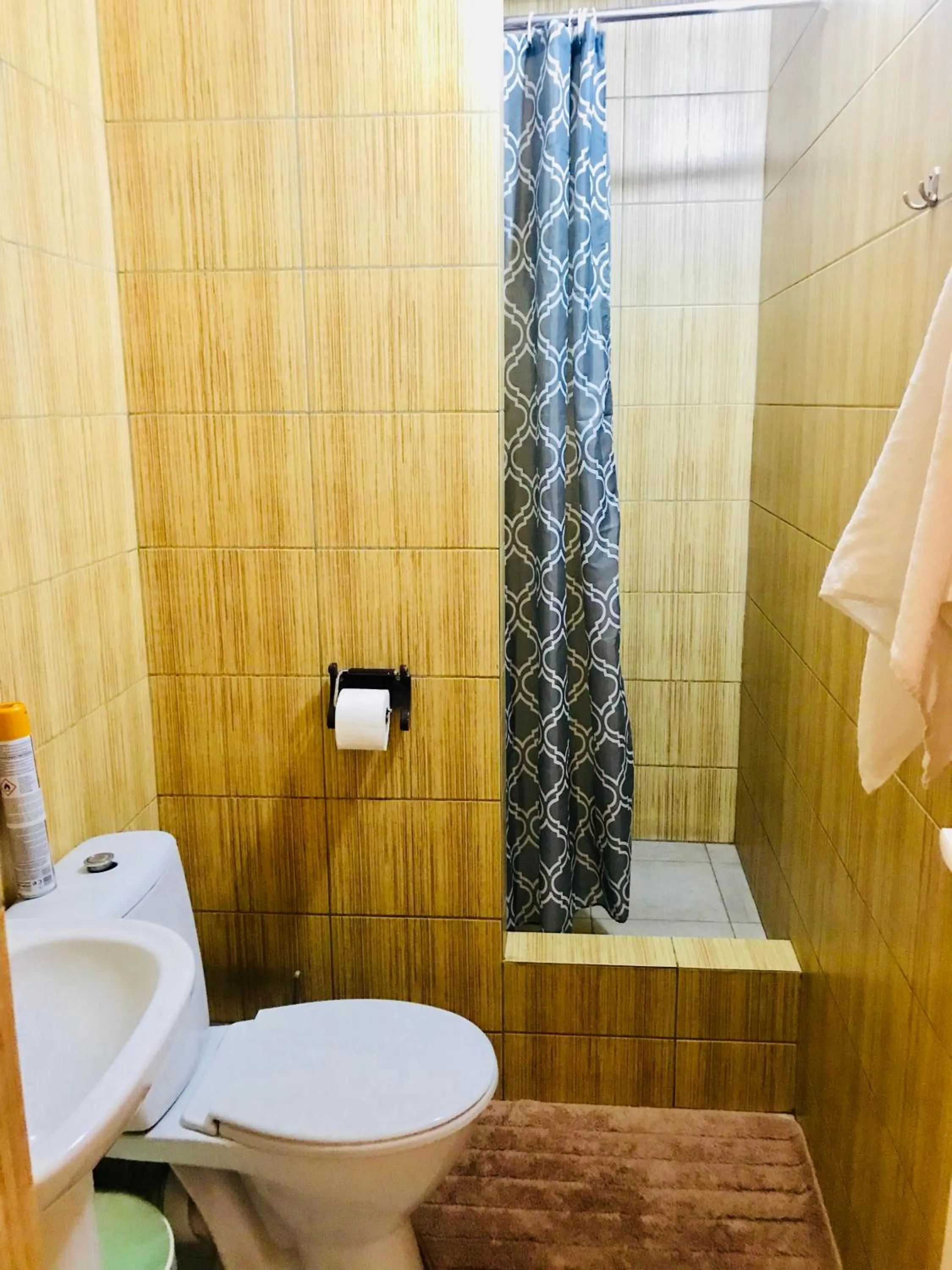 Bathroom in Savan House "Easy Kaunas"