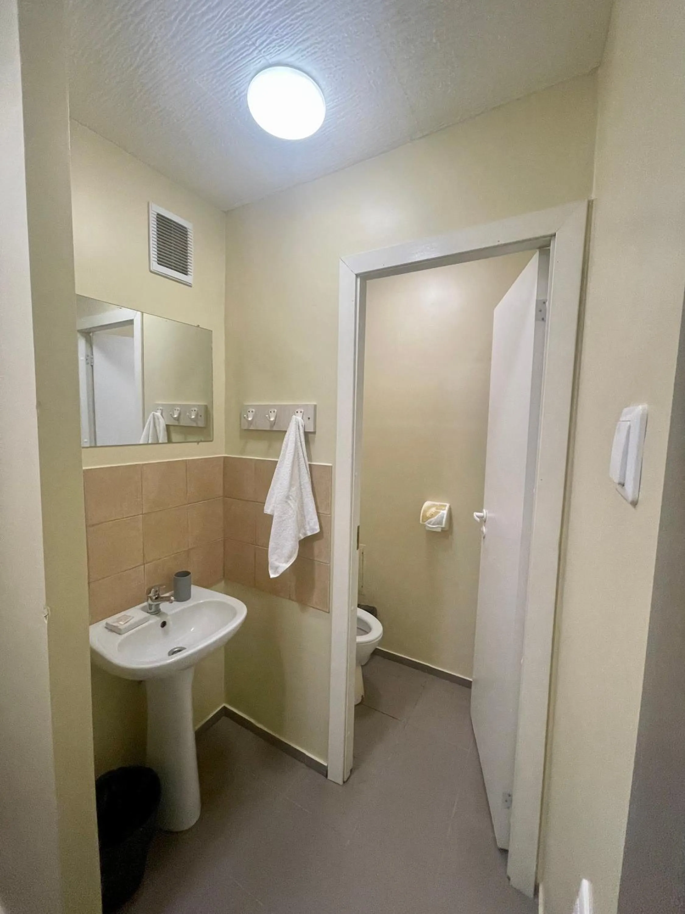 Toilet in Savan House "Easy Kaunas"