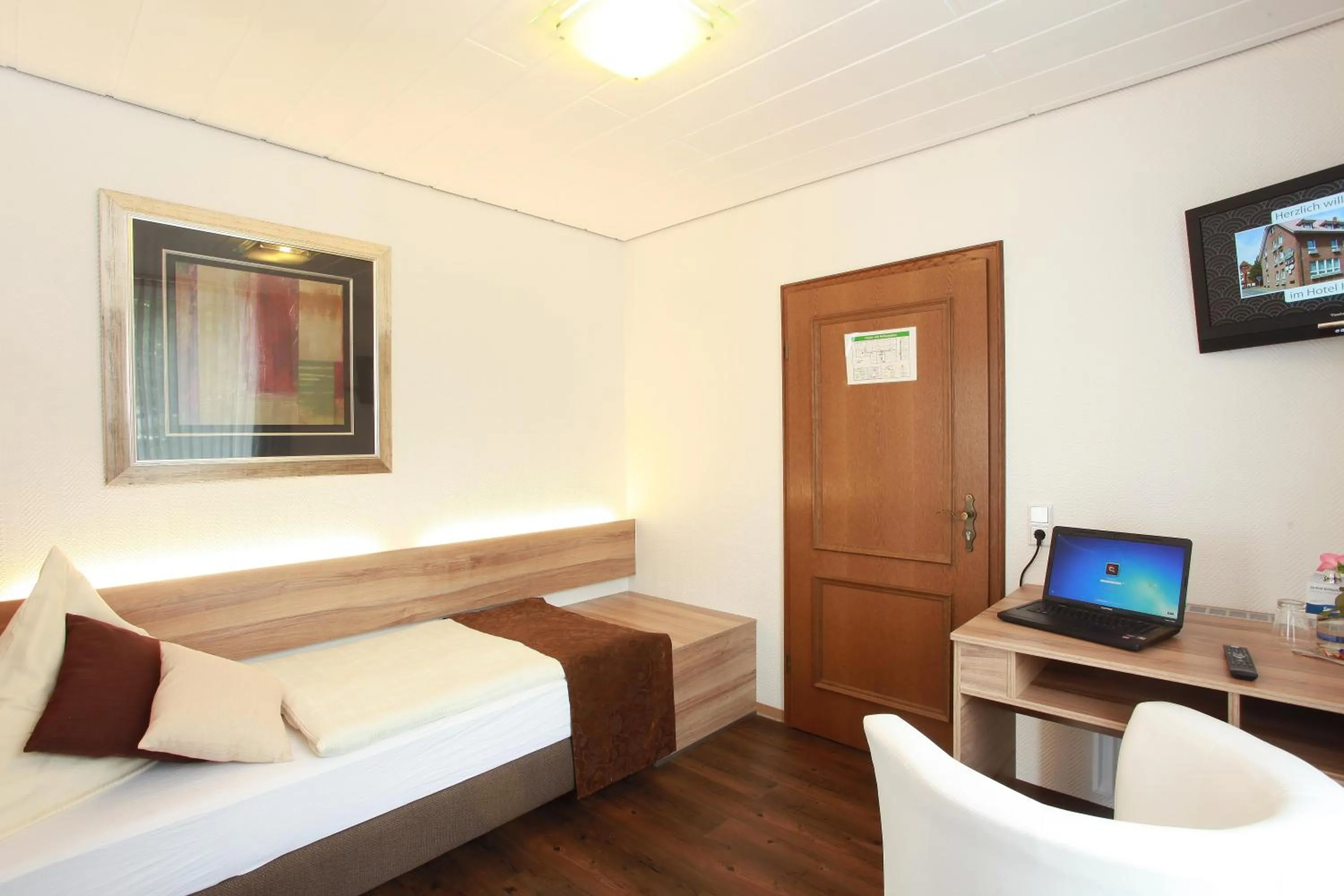 Bed in Hotel Hubertus