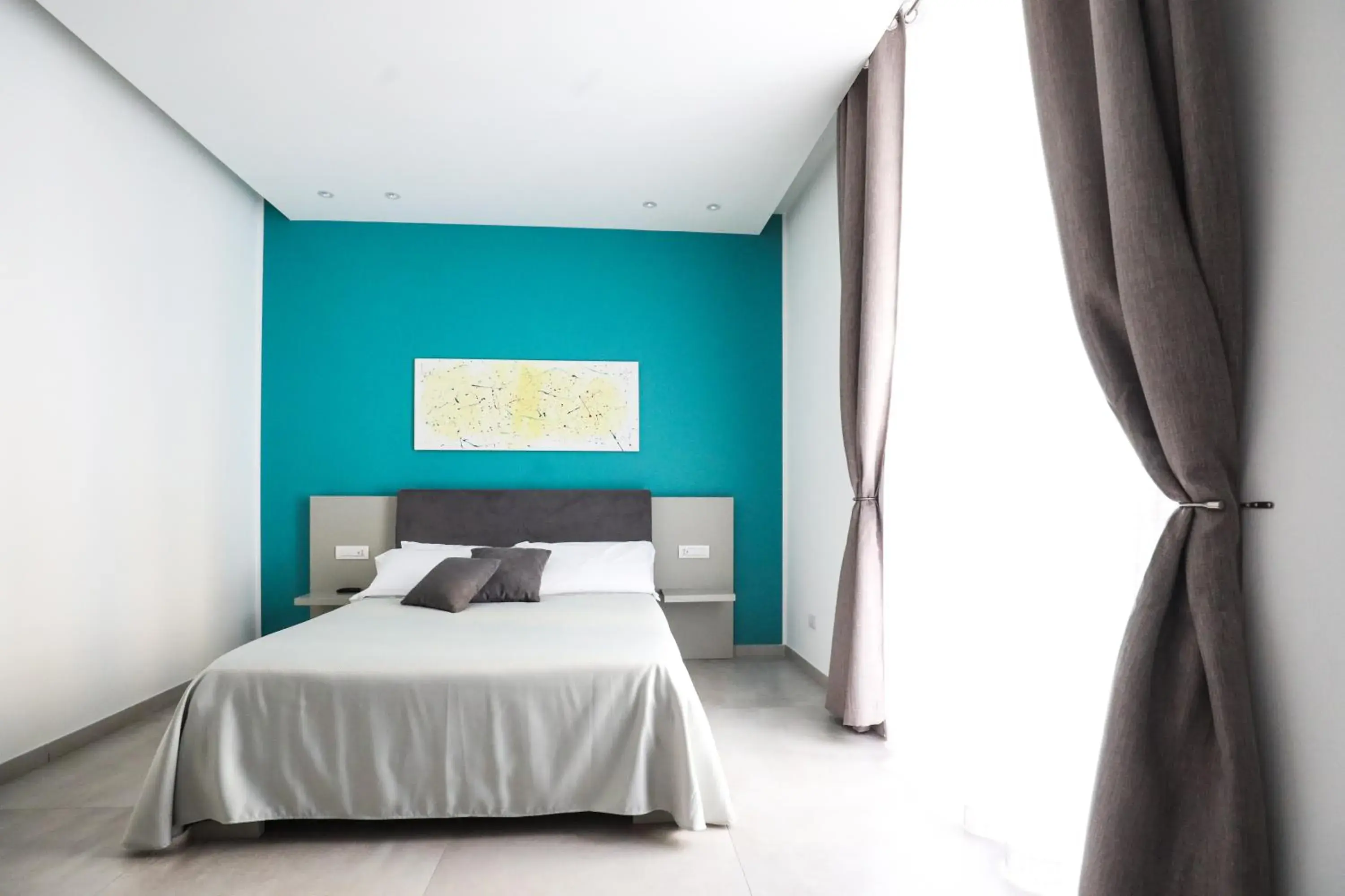 Bed in Toledo 16 Luxury Suites Bed in Toledo 16 Luxury Suites