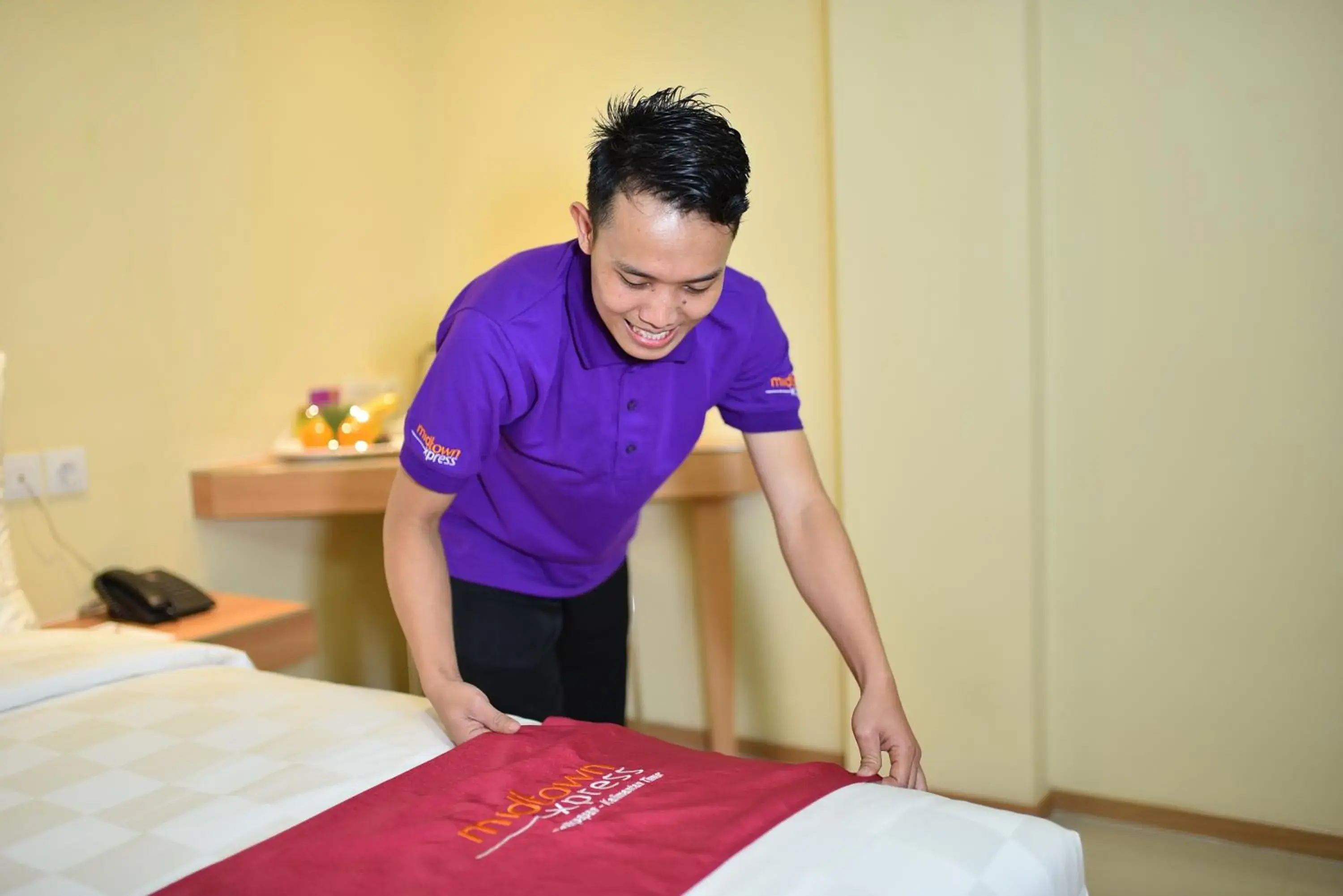 Staff, Bed in Midtown Xpress Balikpapan Staff, Bed in Midtown Xpress Balikpapan