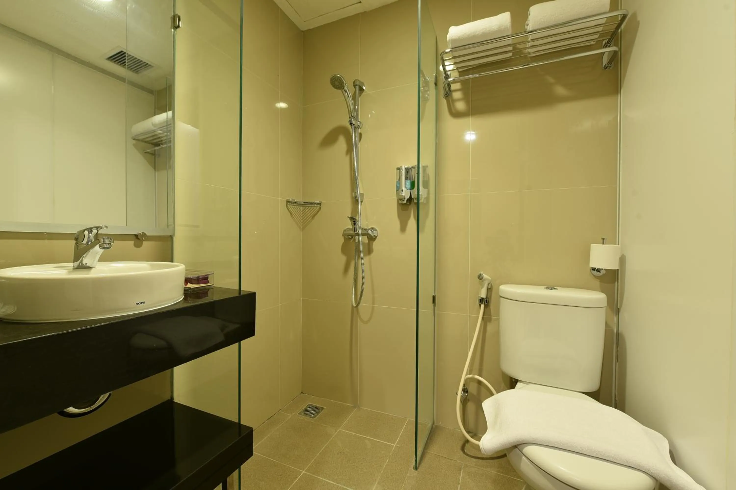 Bathroom in Midtown Xpress Balikpapan