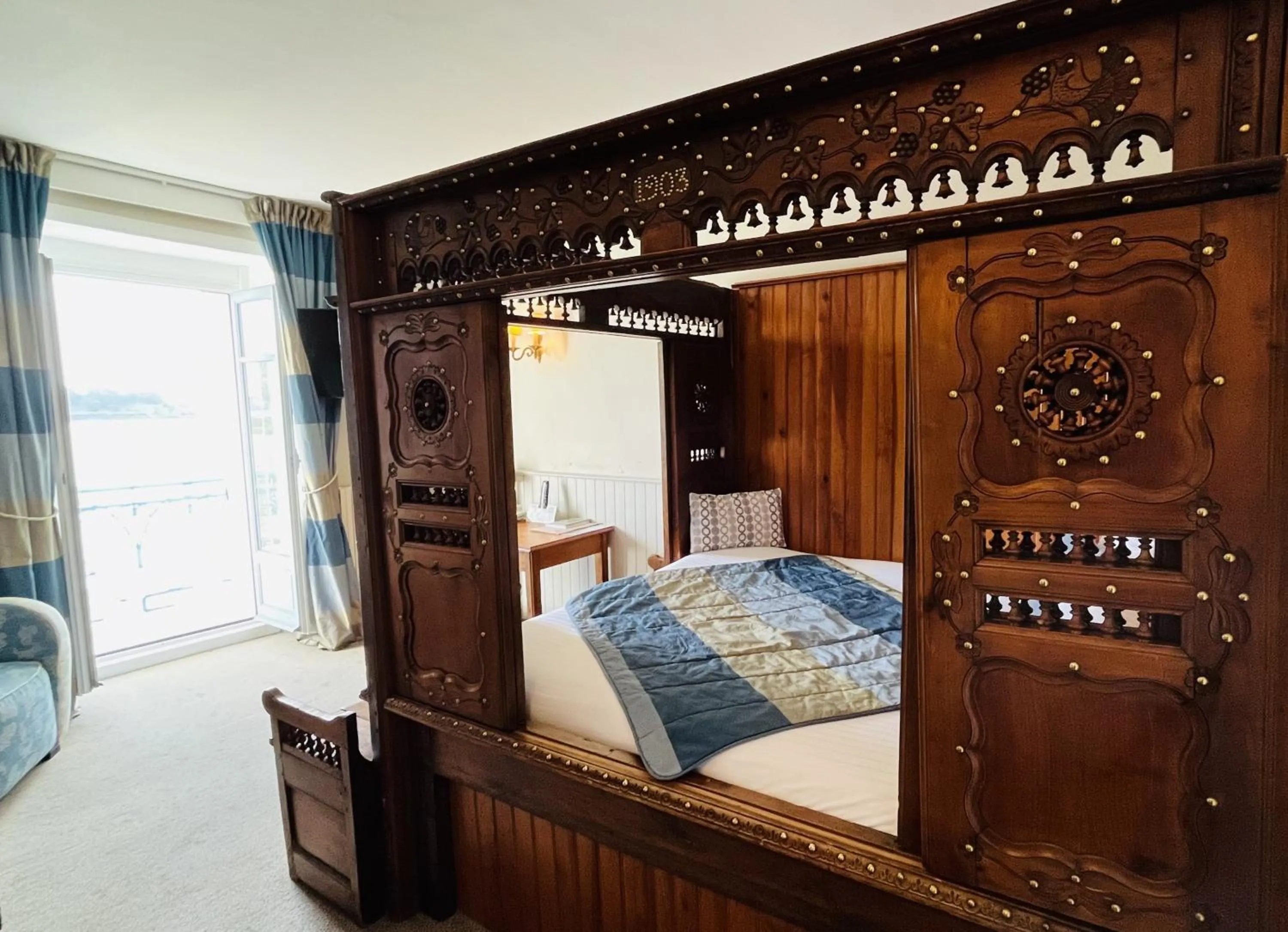 Bedroom, Bed in Logis Hôtel Restaurant le Printania