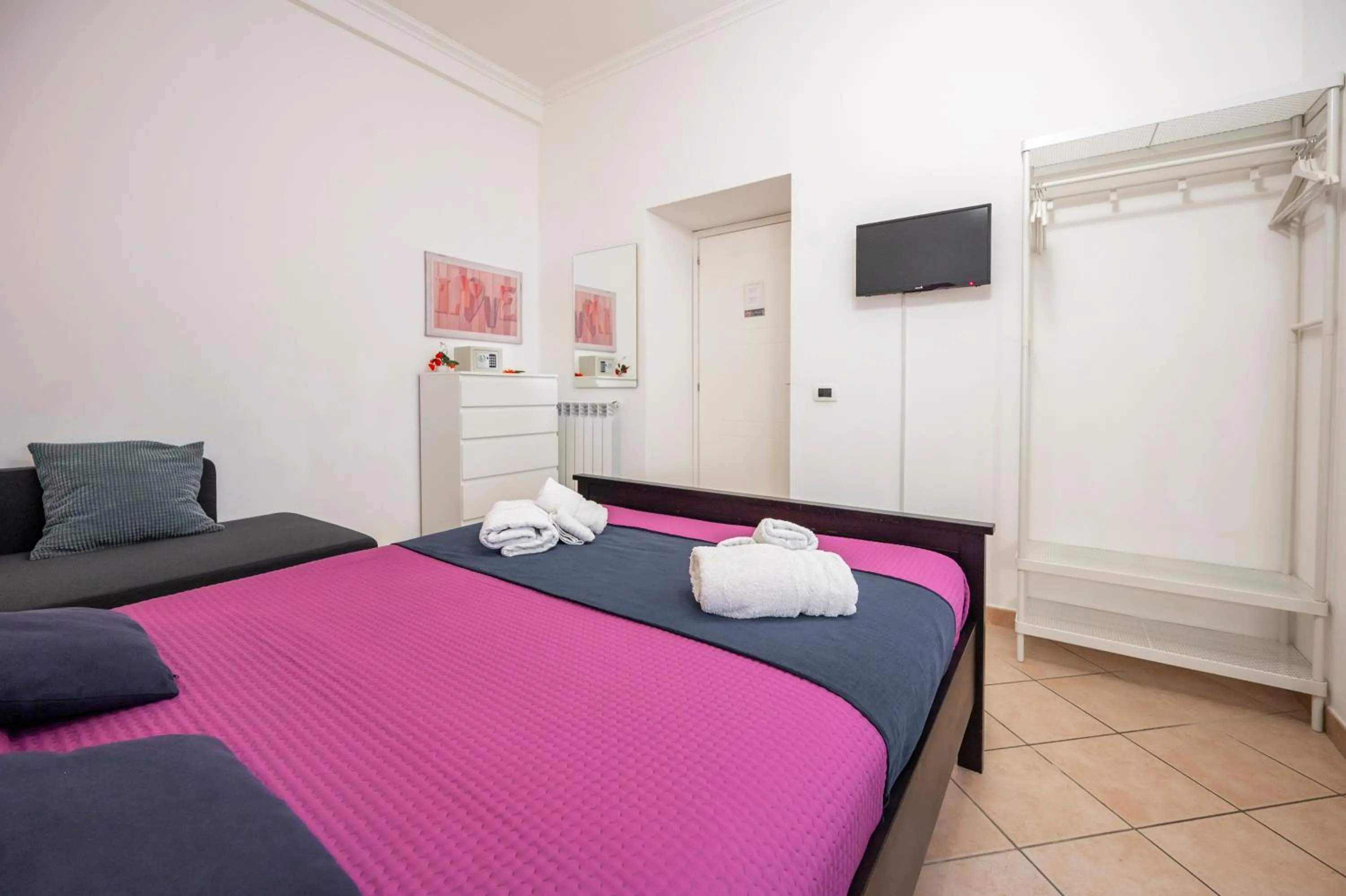 Bed in Zanzibar - Charming Rooms and Apartments