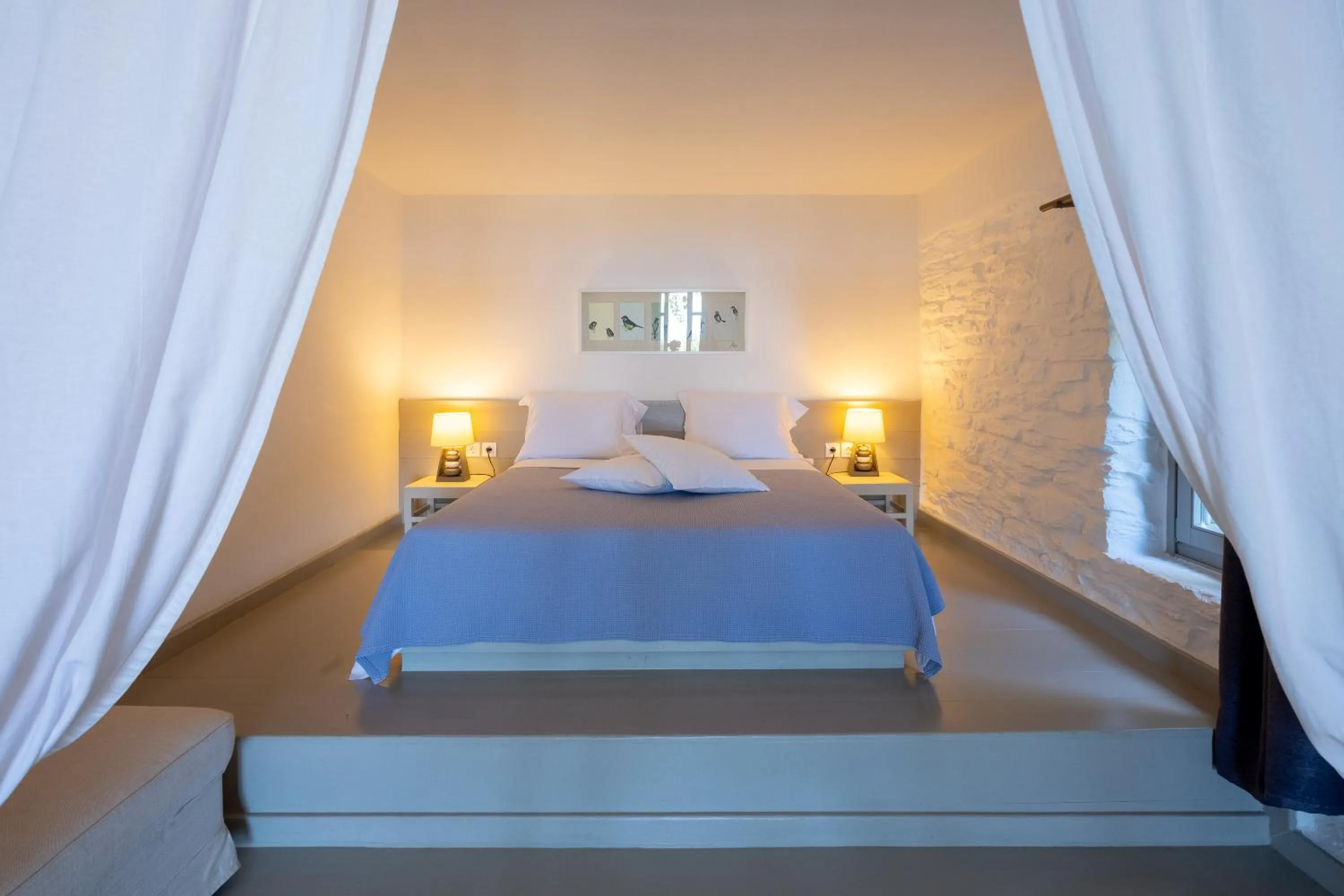 Bed in Kea Village Suites & Villas