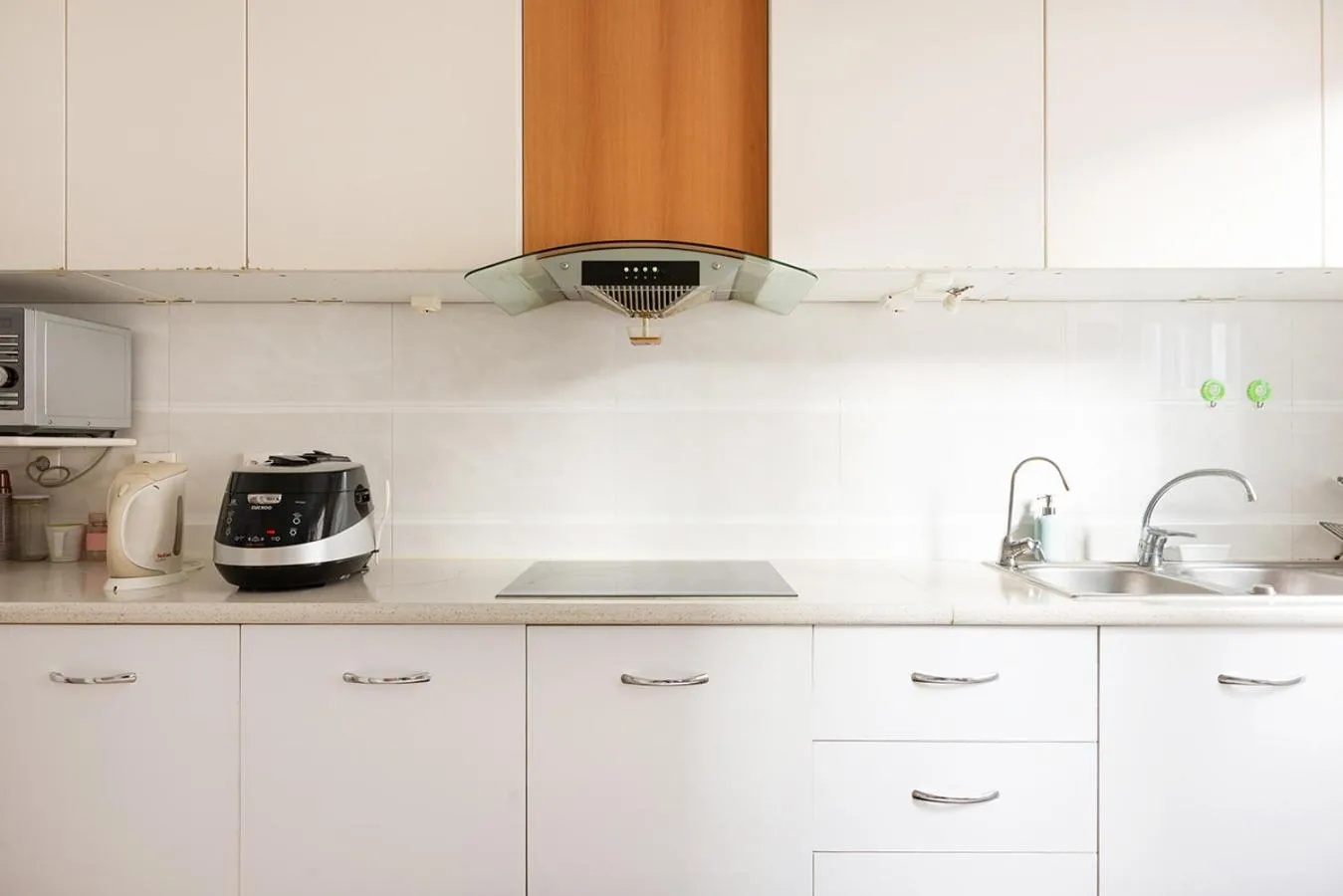 Breakfast in Cameleon Paris Guesthouse