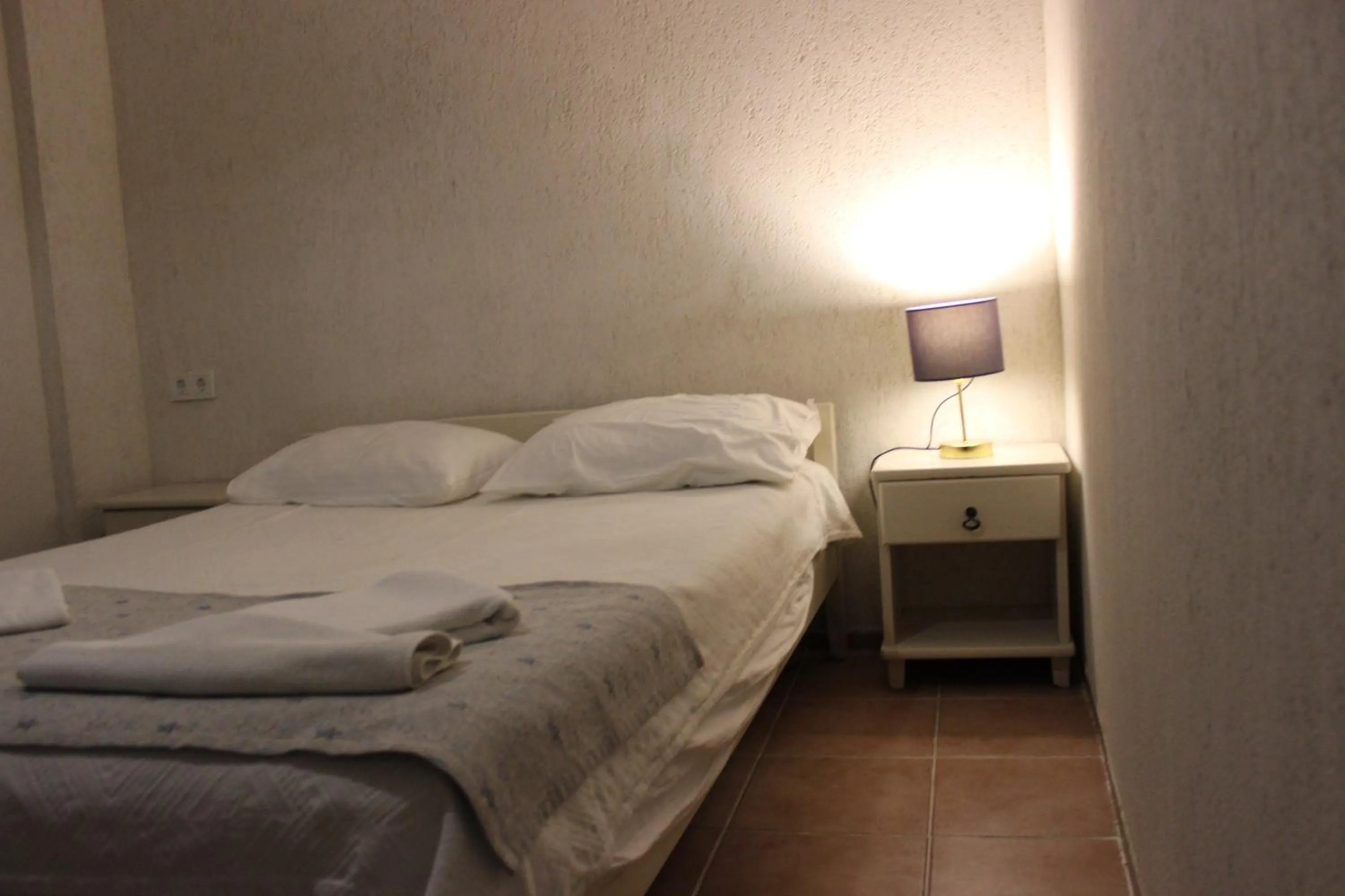 Photo of the whole room, Bed in Tunacan Hotel