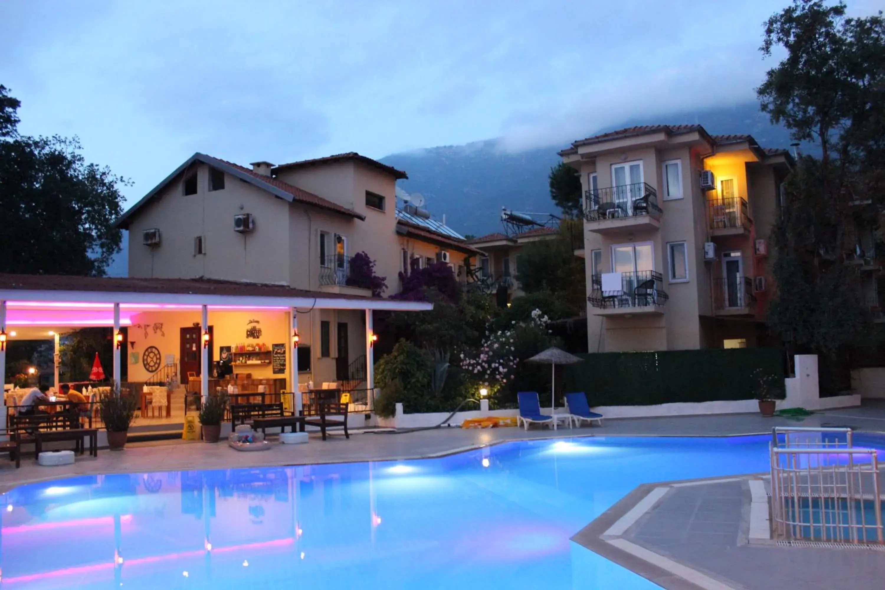 Property building in Tunacan Hotel Property building in Tunacan Hotel