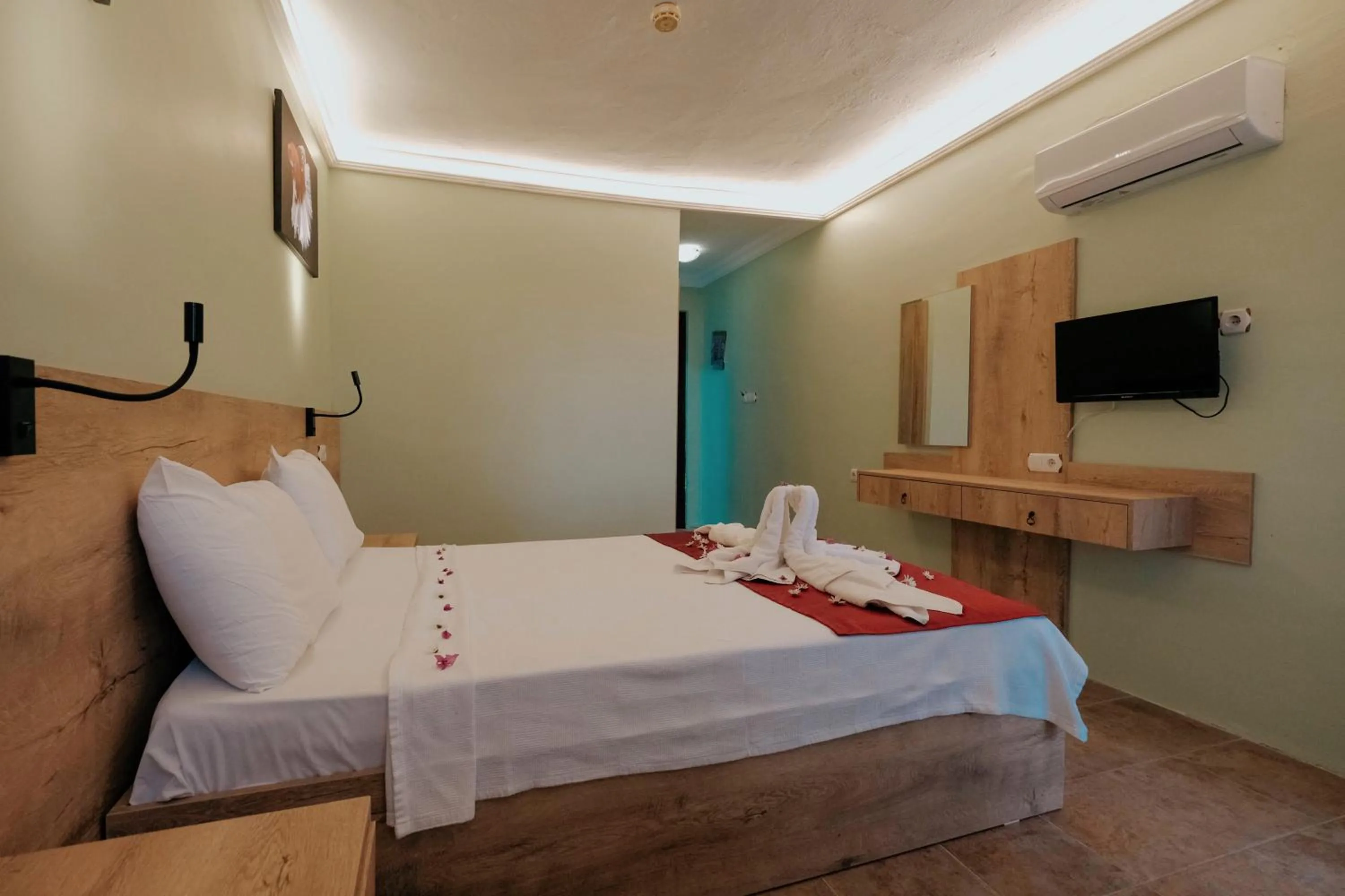 Bed in Tunacan Hotel