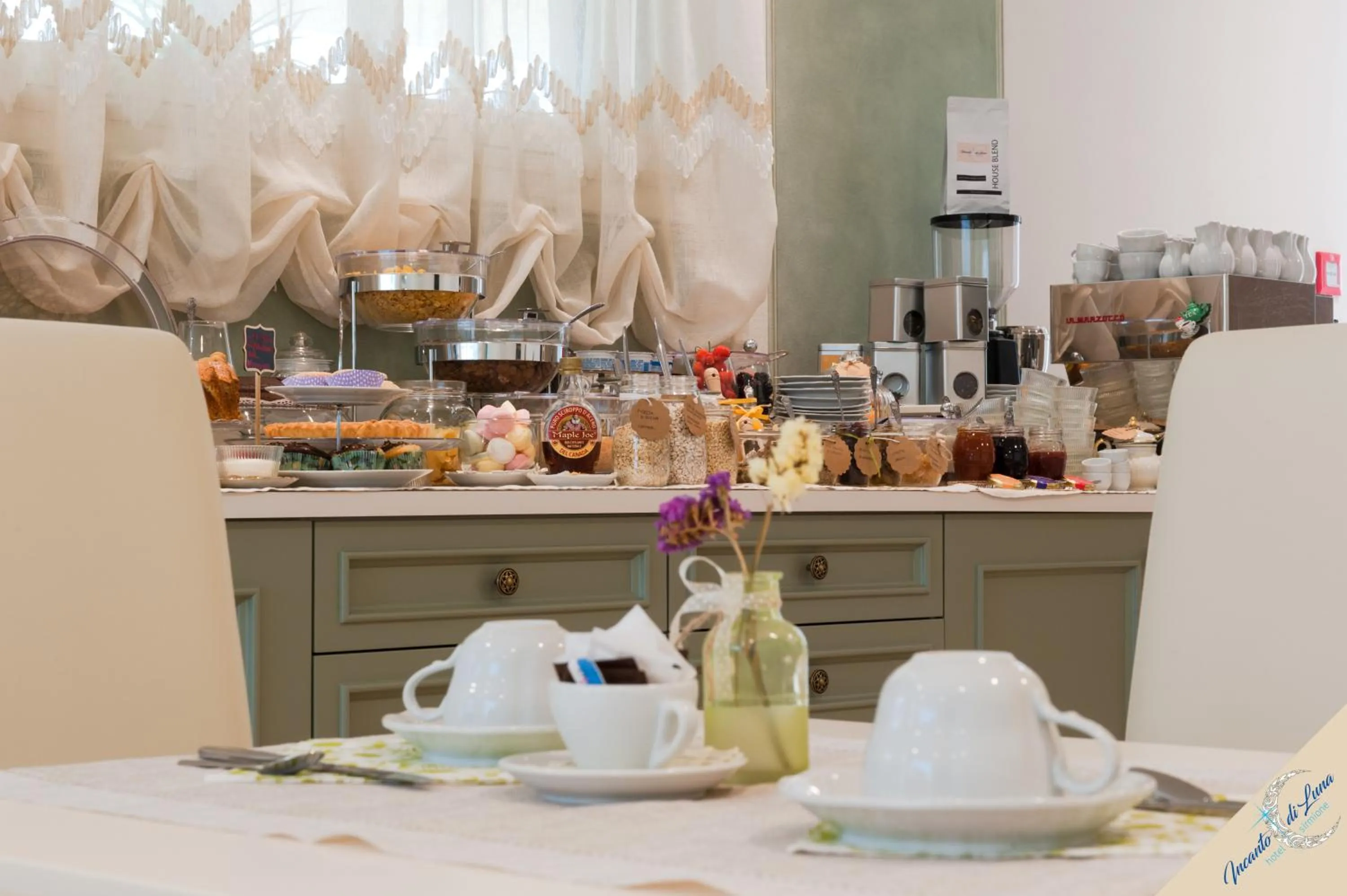 Breakfast in Incanto di Luna Hotel