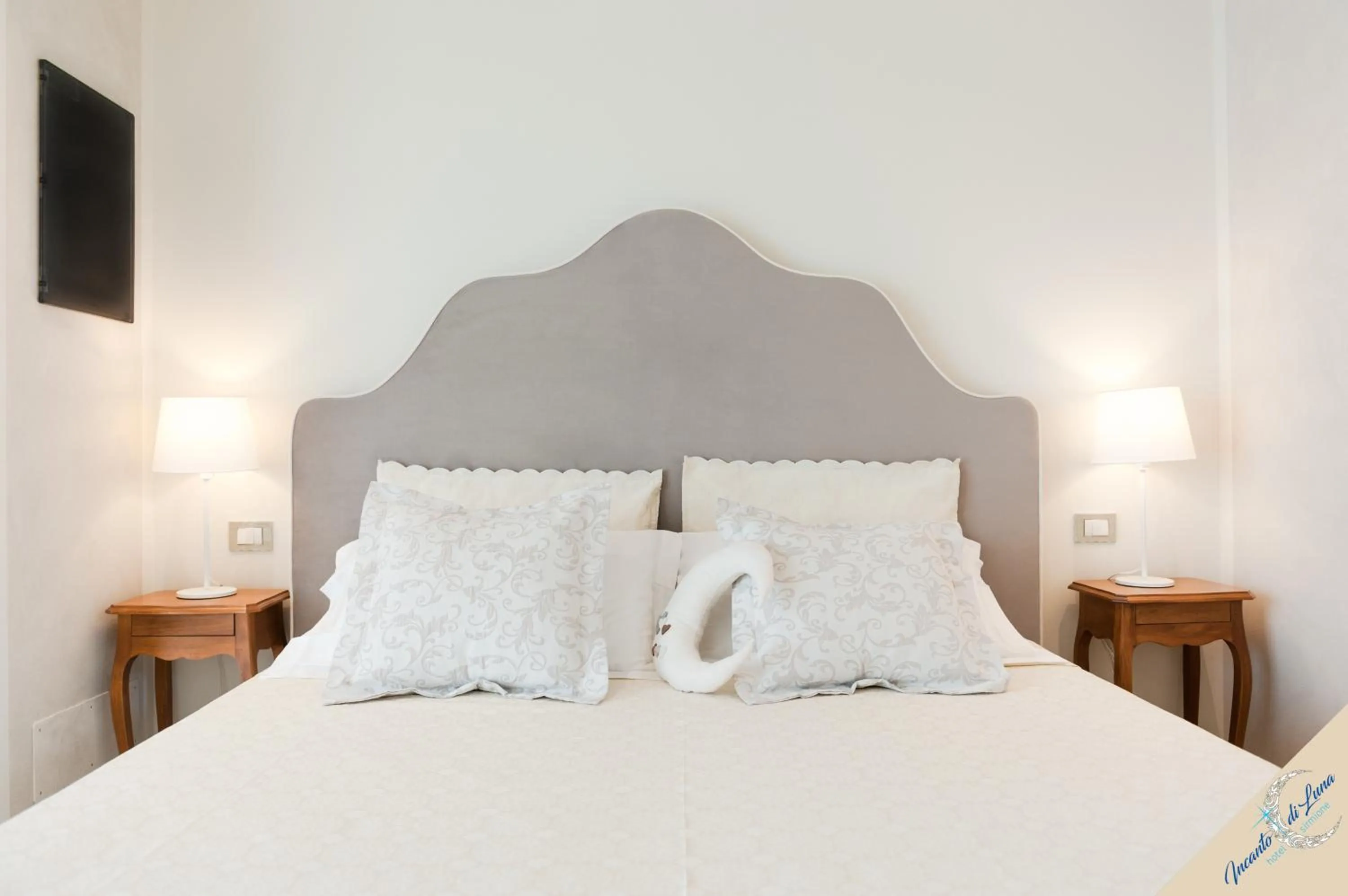 Bed in Incanto di Luna Hotel