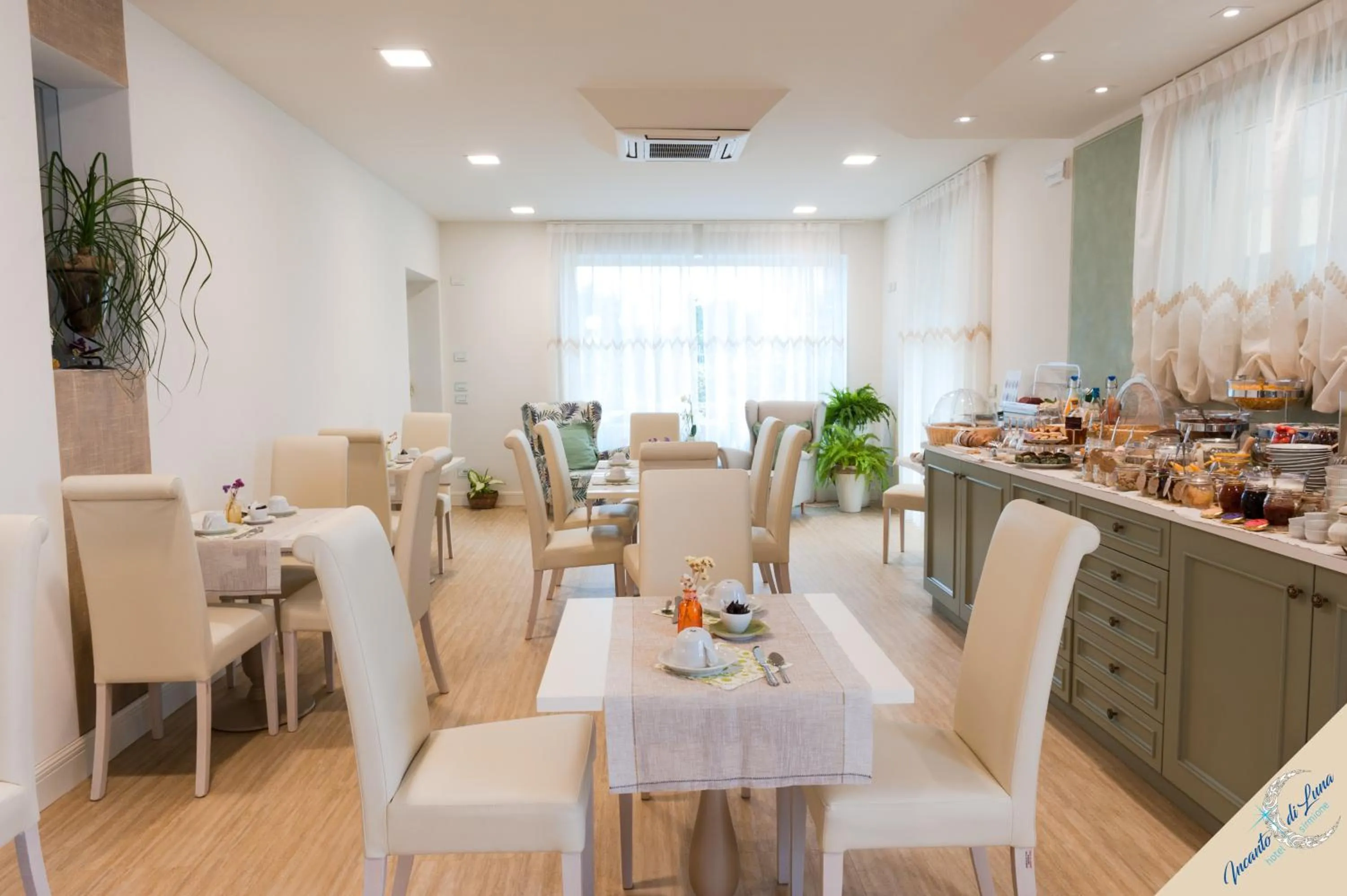 Food and drinks in Incanto di Luna Hotel