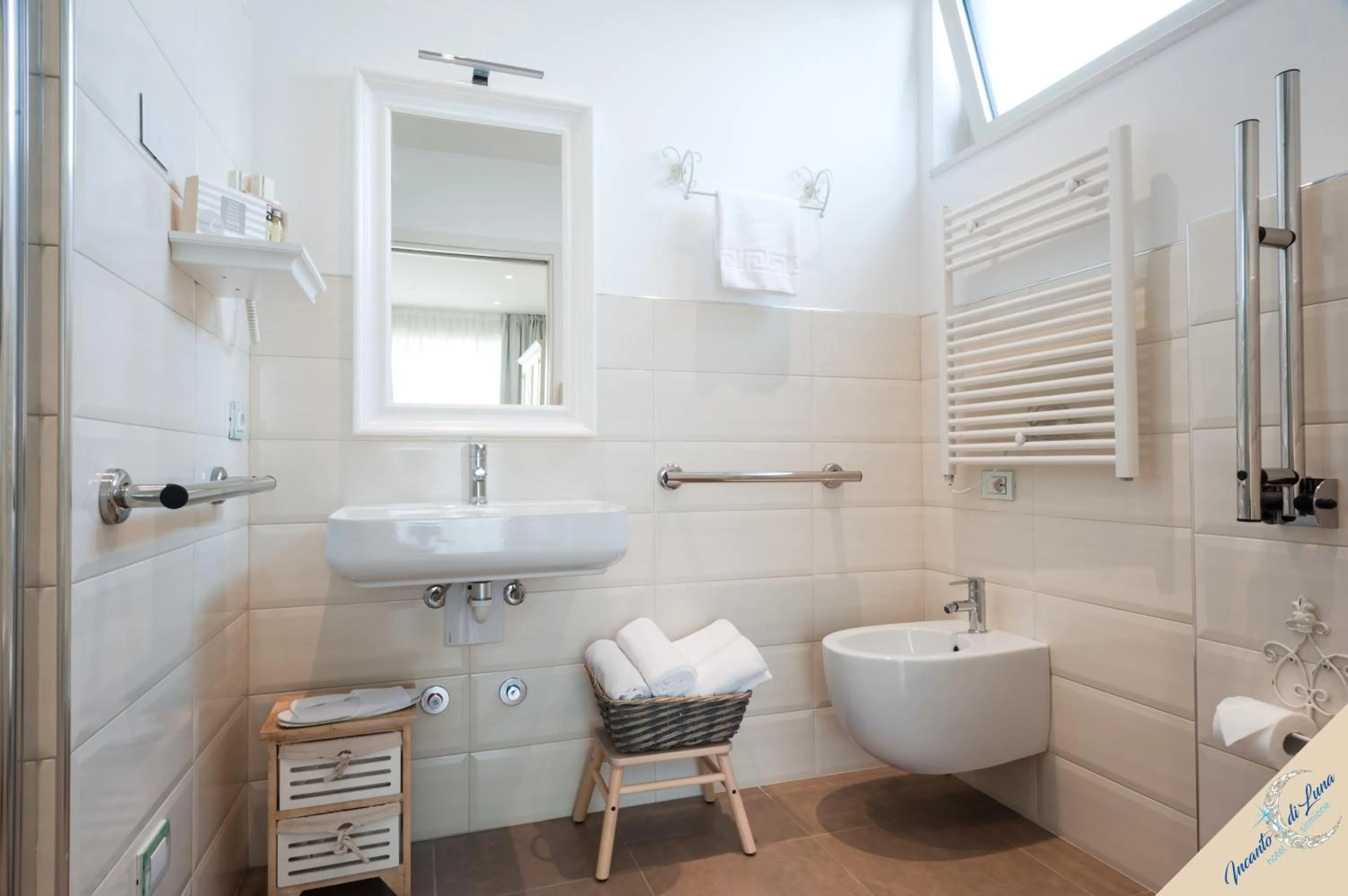 Toilet in Incanto di Luna Hotel