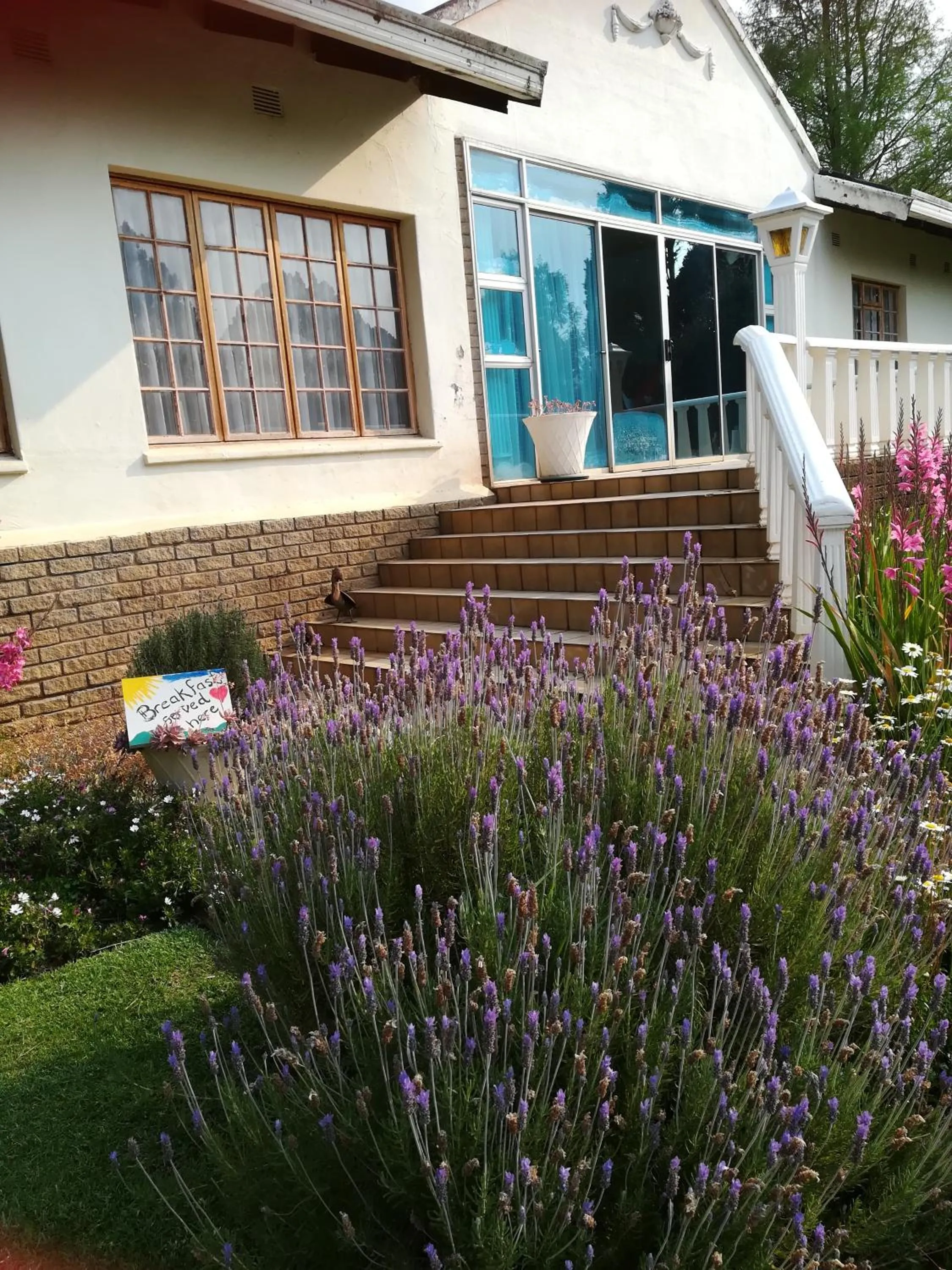 Facade/entrance in Bell Park Self Catering