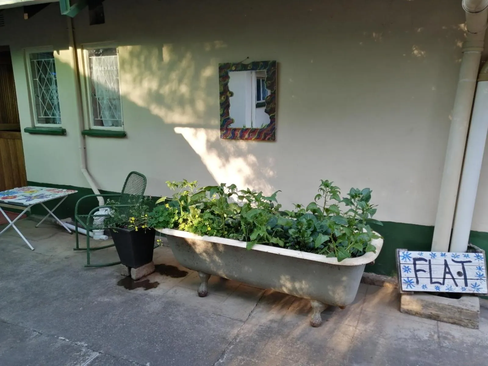 Facade/entrance in Bell Park Self Catering