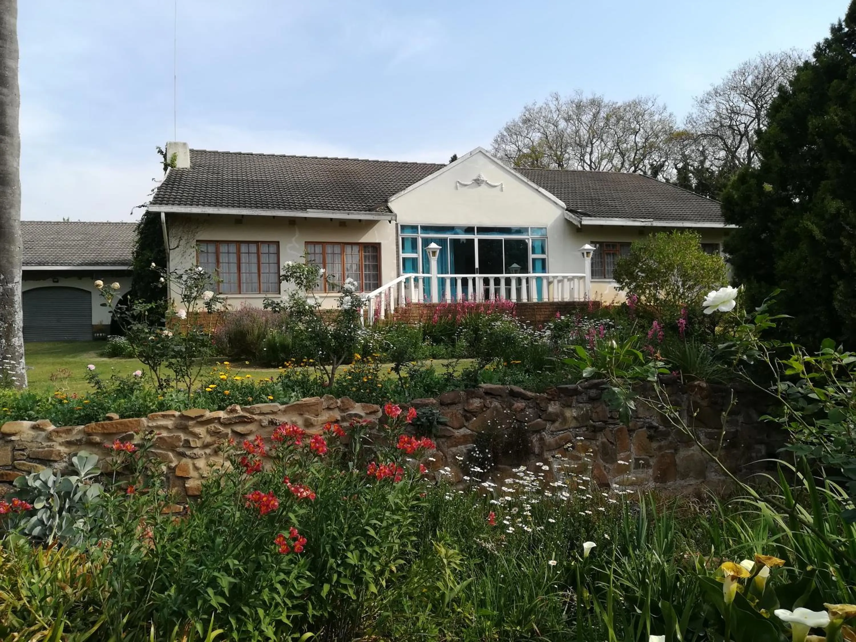 Property building in Bell Park Self Catering