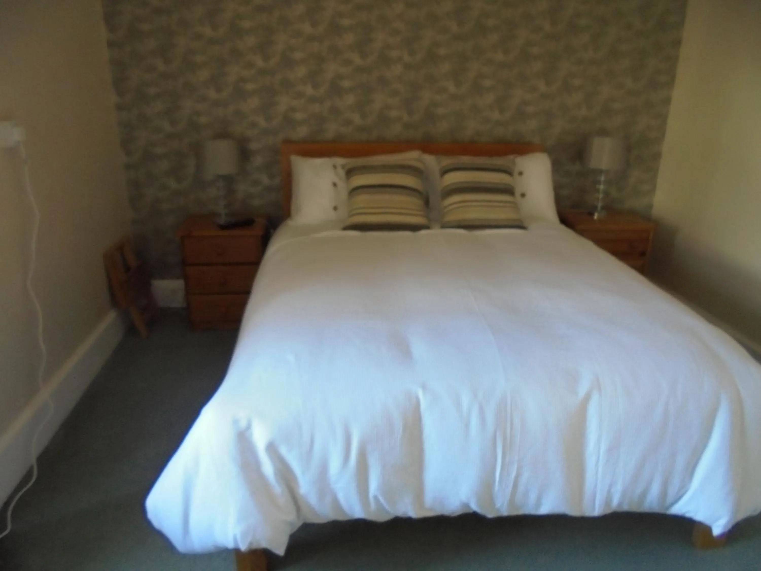 Bed in Avondale House